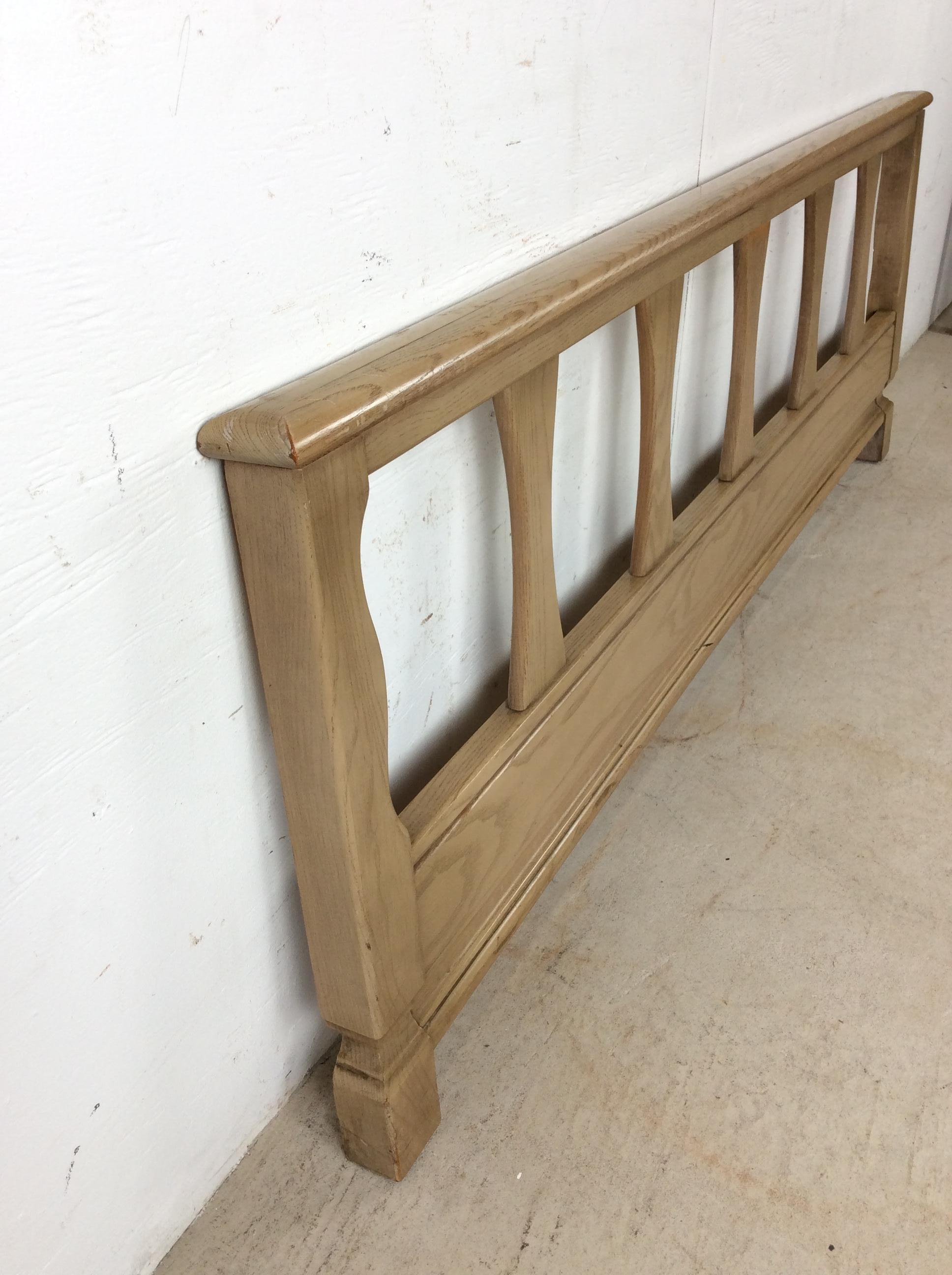 Mid Century Modern Headboard & Footboard with Limed Oak Finish en vente 11