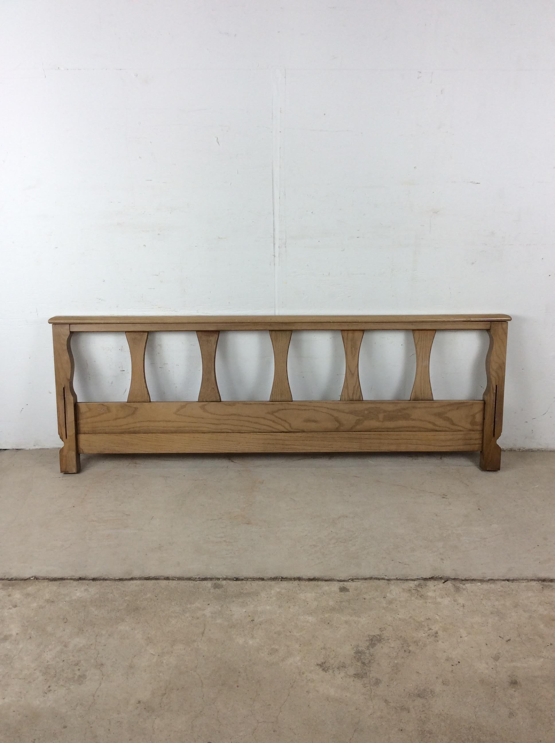 Mid Century Modern Headboard & Footboard with Limed Oak Finish en vente 13