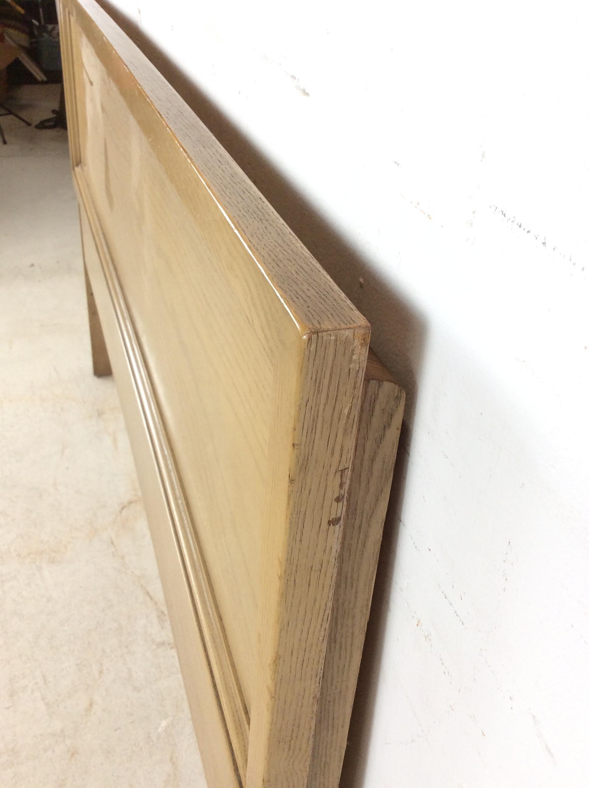 Mid Century Modern Headboard & Footboard with Limed Oak Finish en vente 2