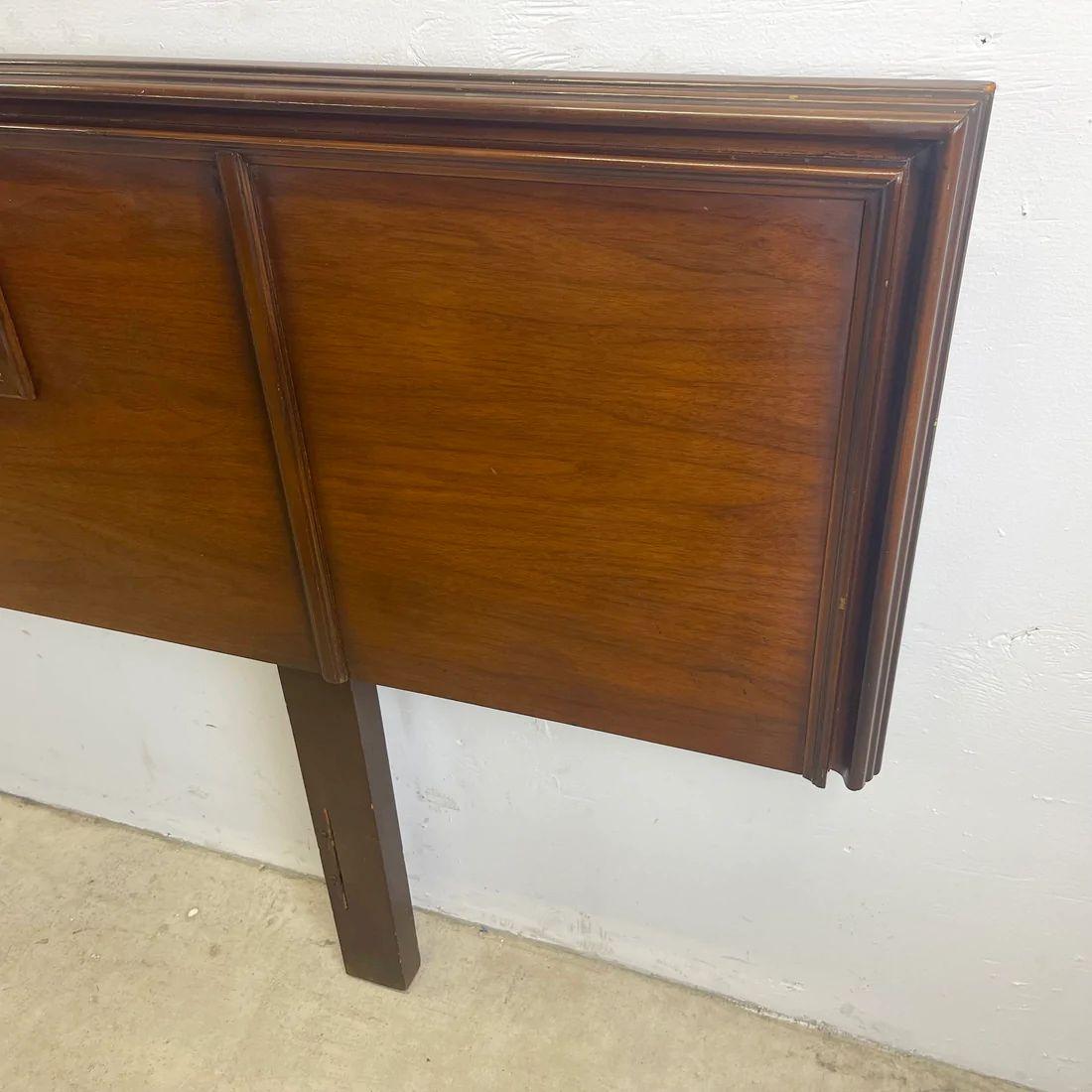 Mid-Century Modern Headboard- King In Good Condition For Sale In Trenton, NJ