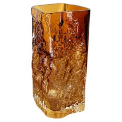 Vaso in vetro artistico pesante della metà del secolo scorso di Kai Blomqvist Kai Finland 1970s