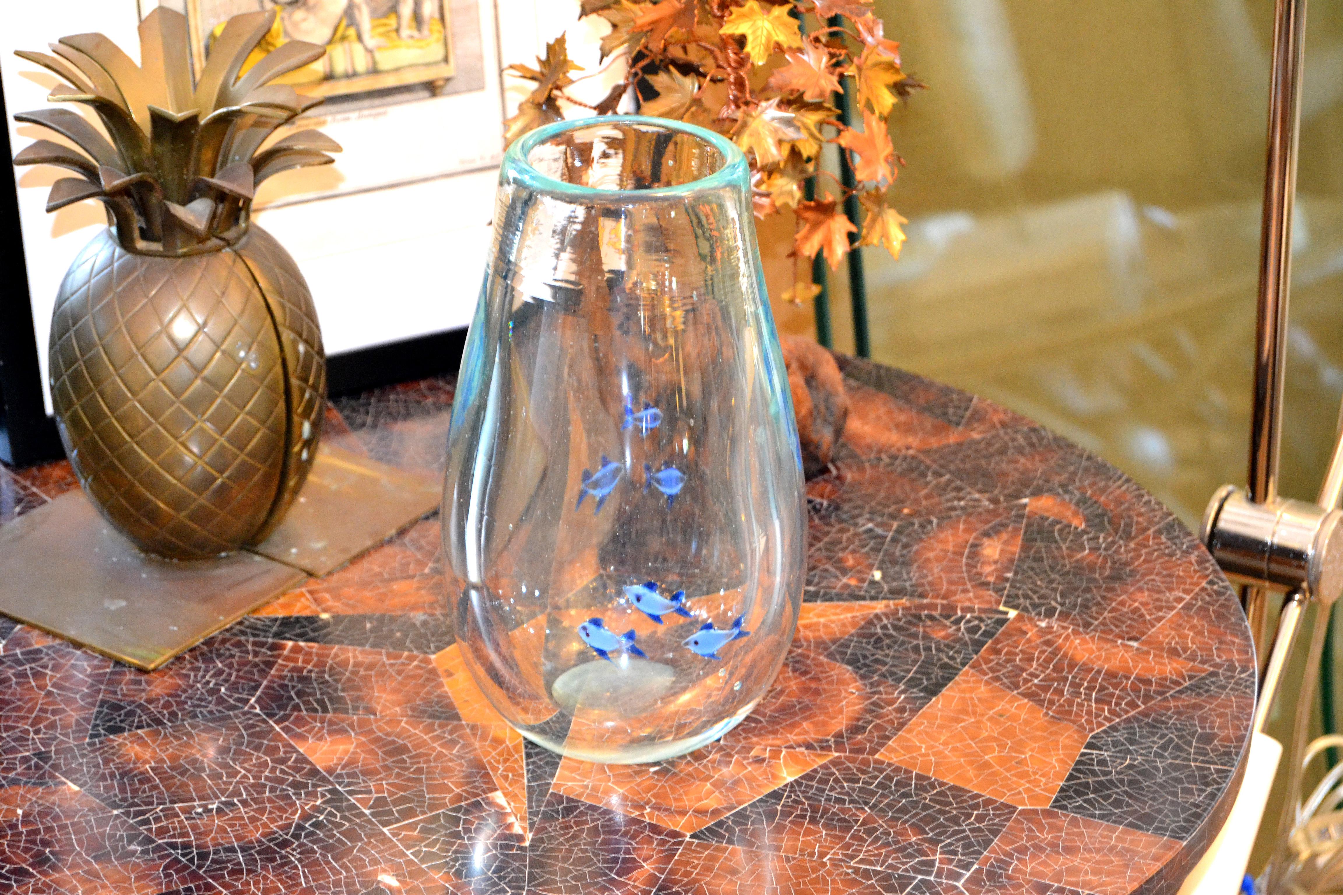 Mid-Century Modern Heavy Blown Clear Glass Studio Piece Blue Fish Vase, Italy In Good Condition In Miami, FL