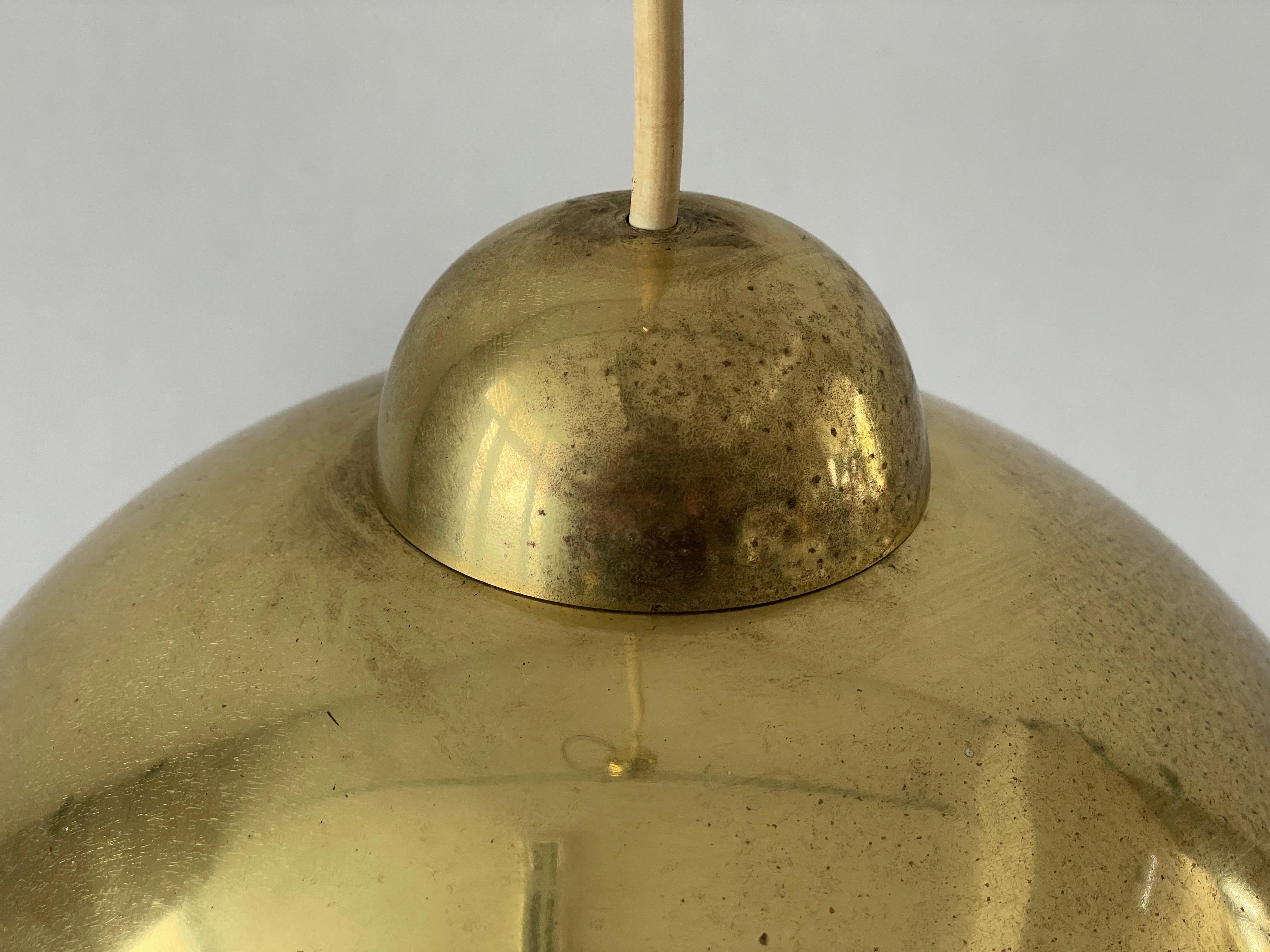 Ottone Lampada a sospensione in ottone pesante moderna di metà secolo, anni '60, Italia in vendita