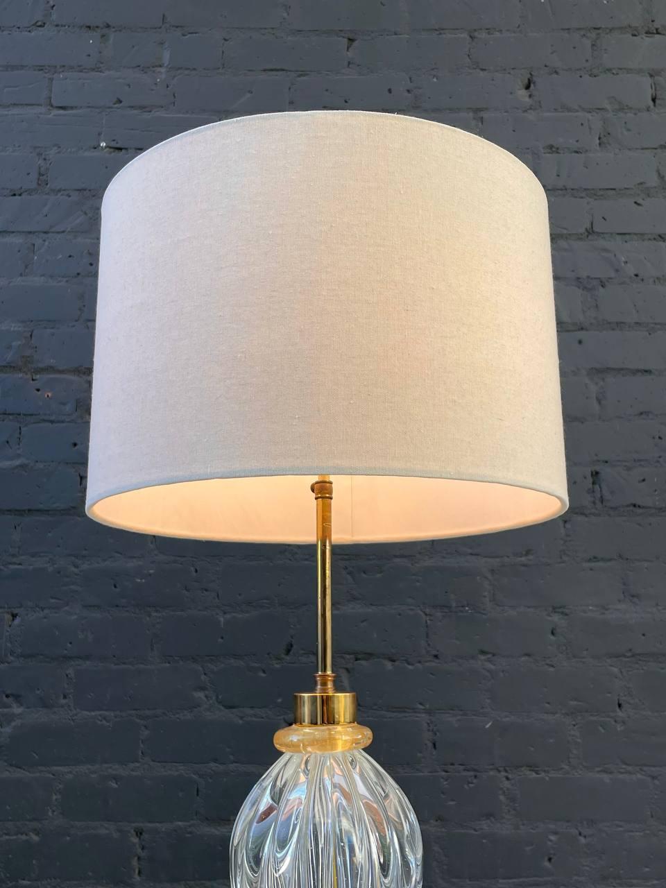 Mid-Century Modern Height Adjustable Murano Glass Table Lamp In Good Condition For Sale In Los Angeles, CA