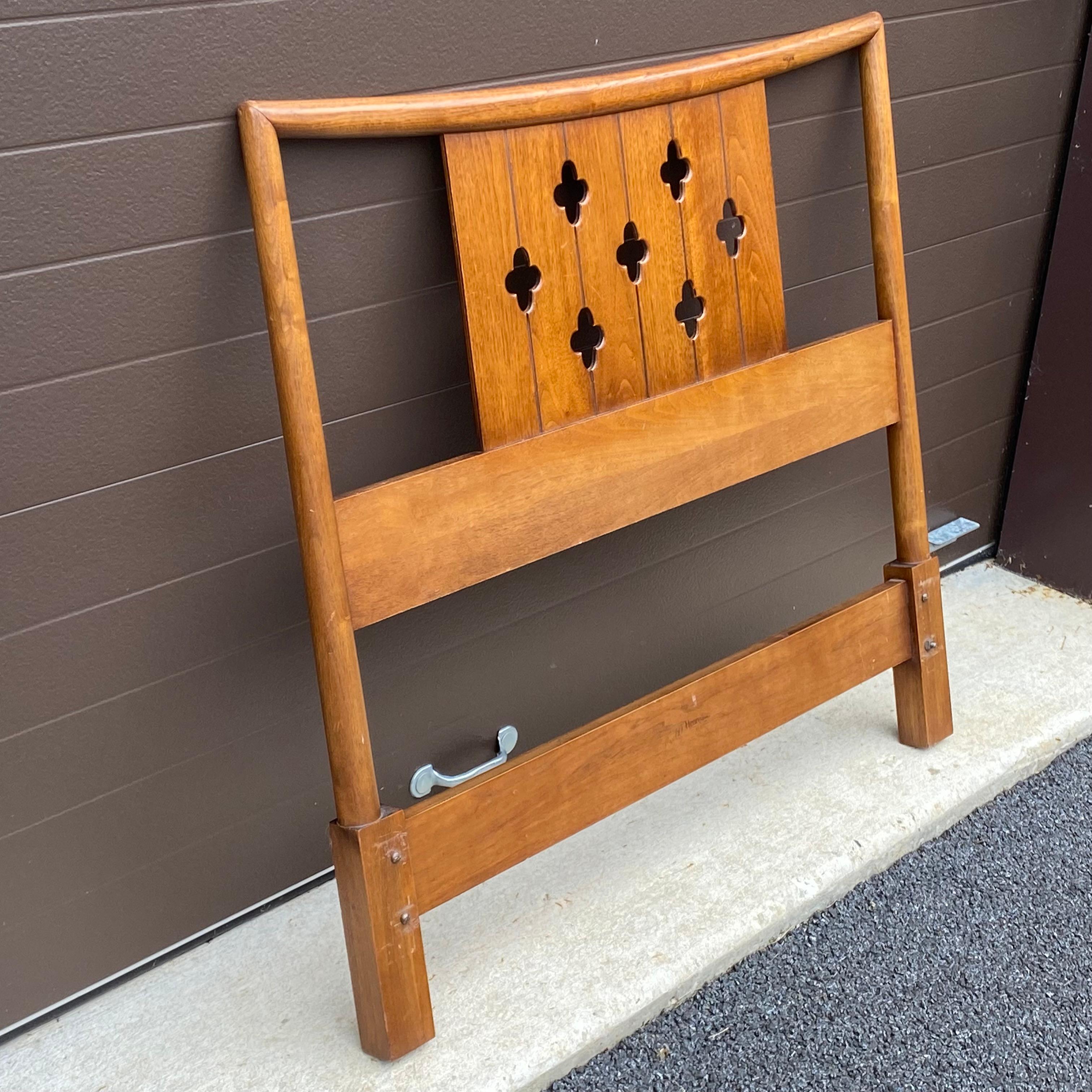 American Mid-Century Modern Henredon Circa 60 Twin Headboard For Sale