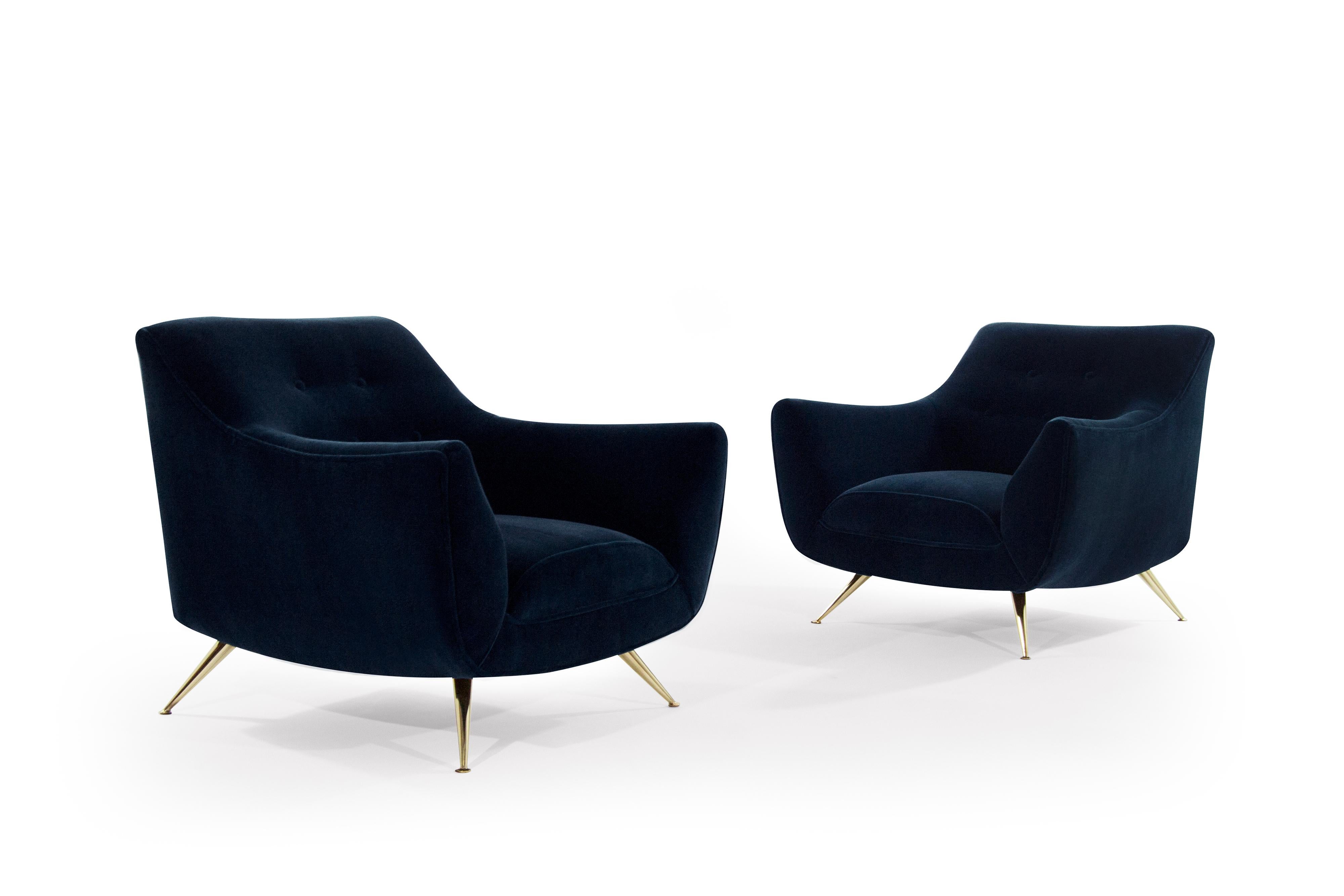 Mid-Century Modern Henry Glass Lounge Chairs in Navy Mohair In Excellent Condition In Westport, CT