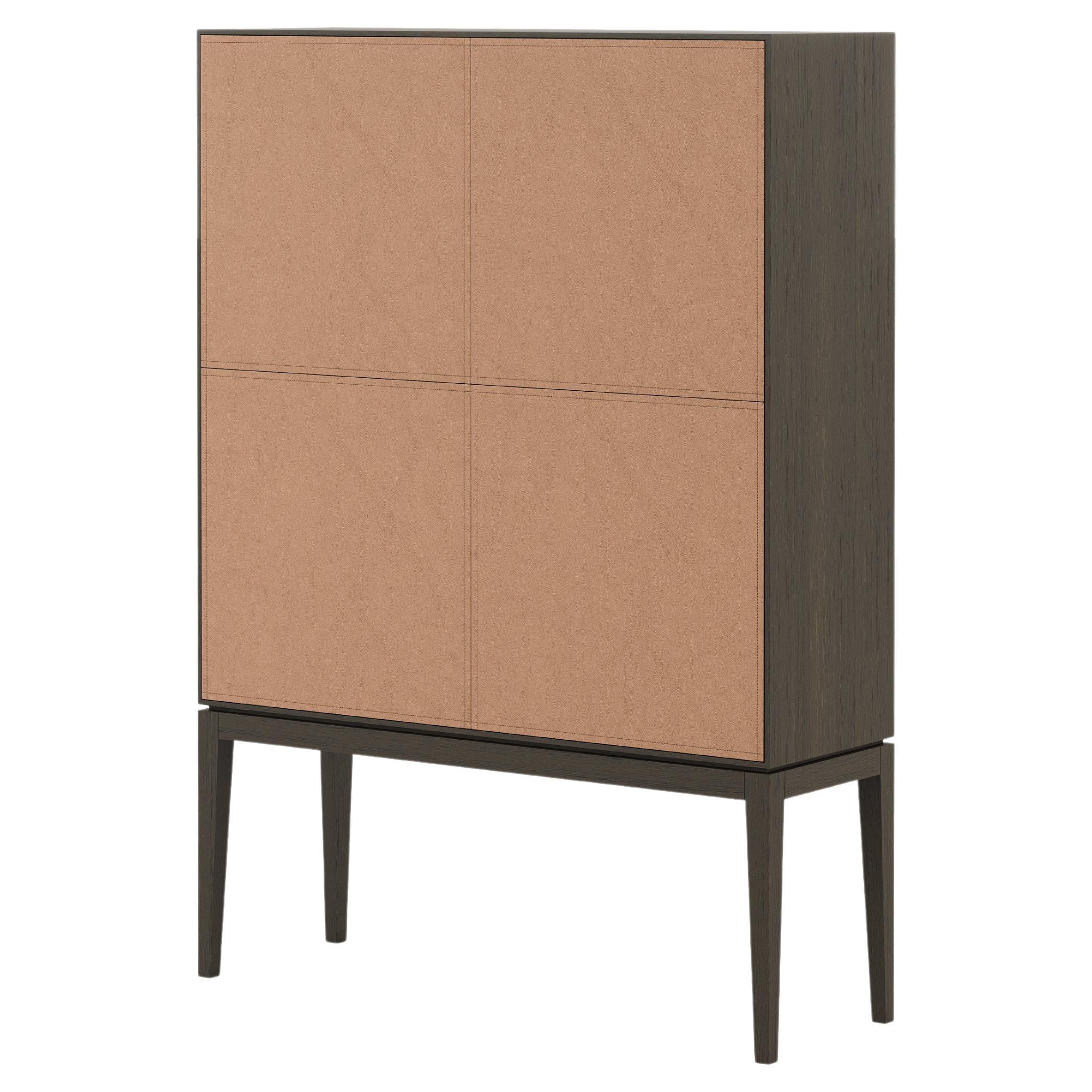 Mid-Century Modern Heritage Bar Cabinet Made with Oak and Leather Details For Sale