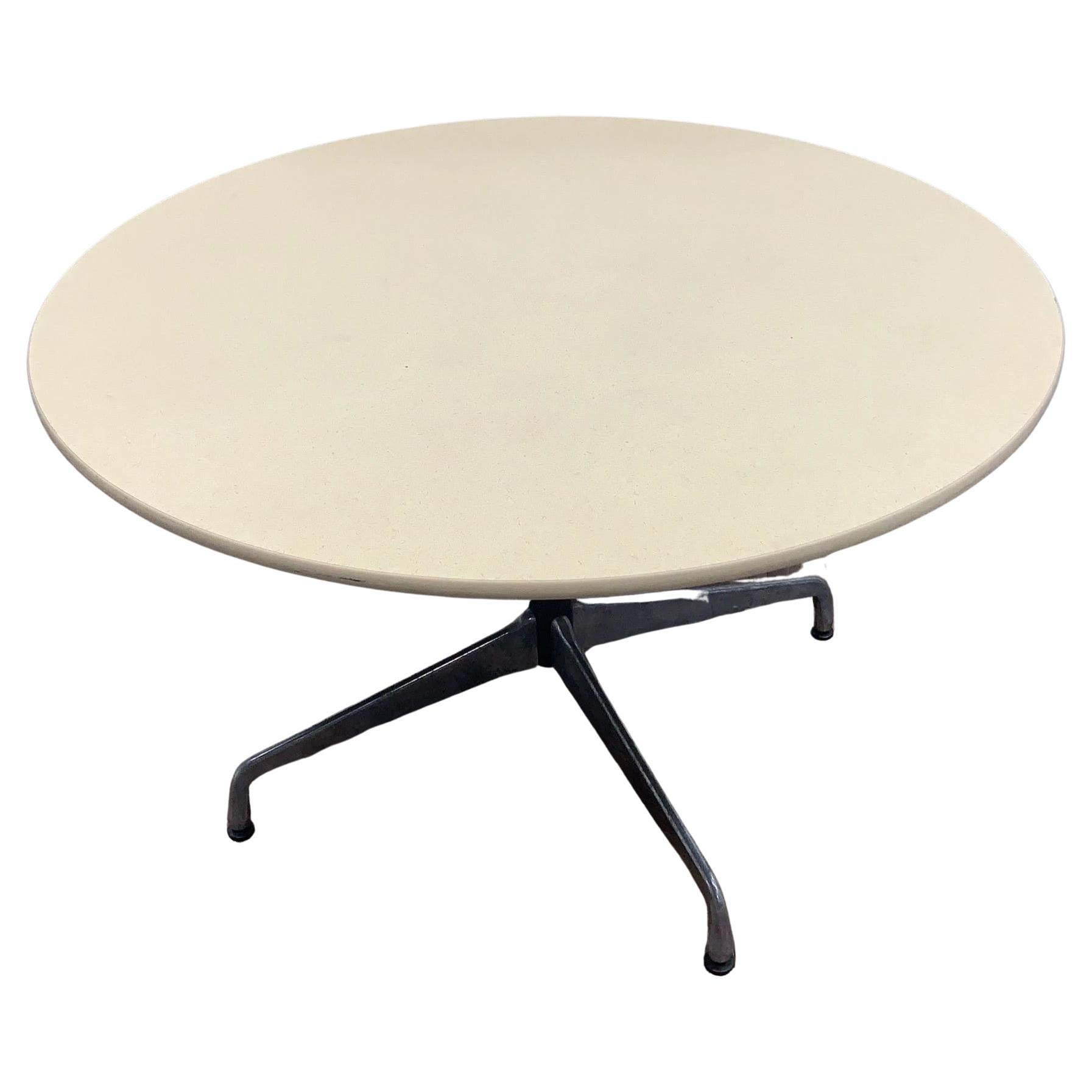 Table à manger Herman Miller 48 mi-siècle moderne en vente