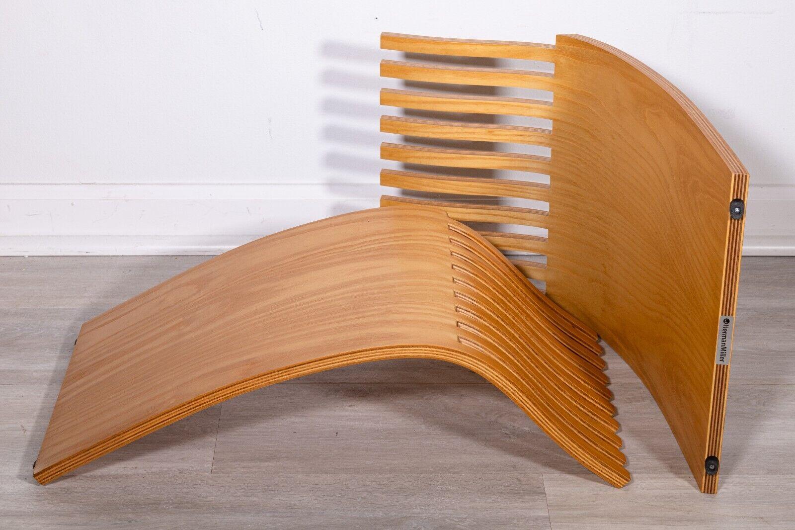 Mid-Century Modern Herman Miller Capelli Stool by Carol Catalano In Good Condition In Keego Harbor, MI