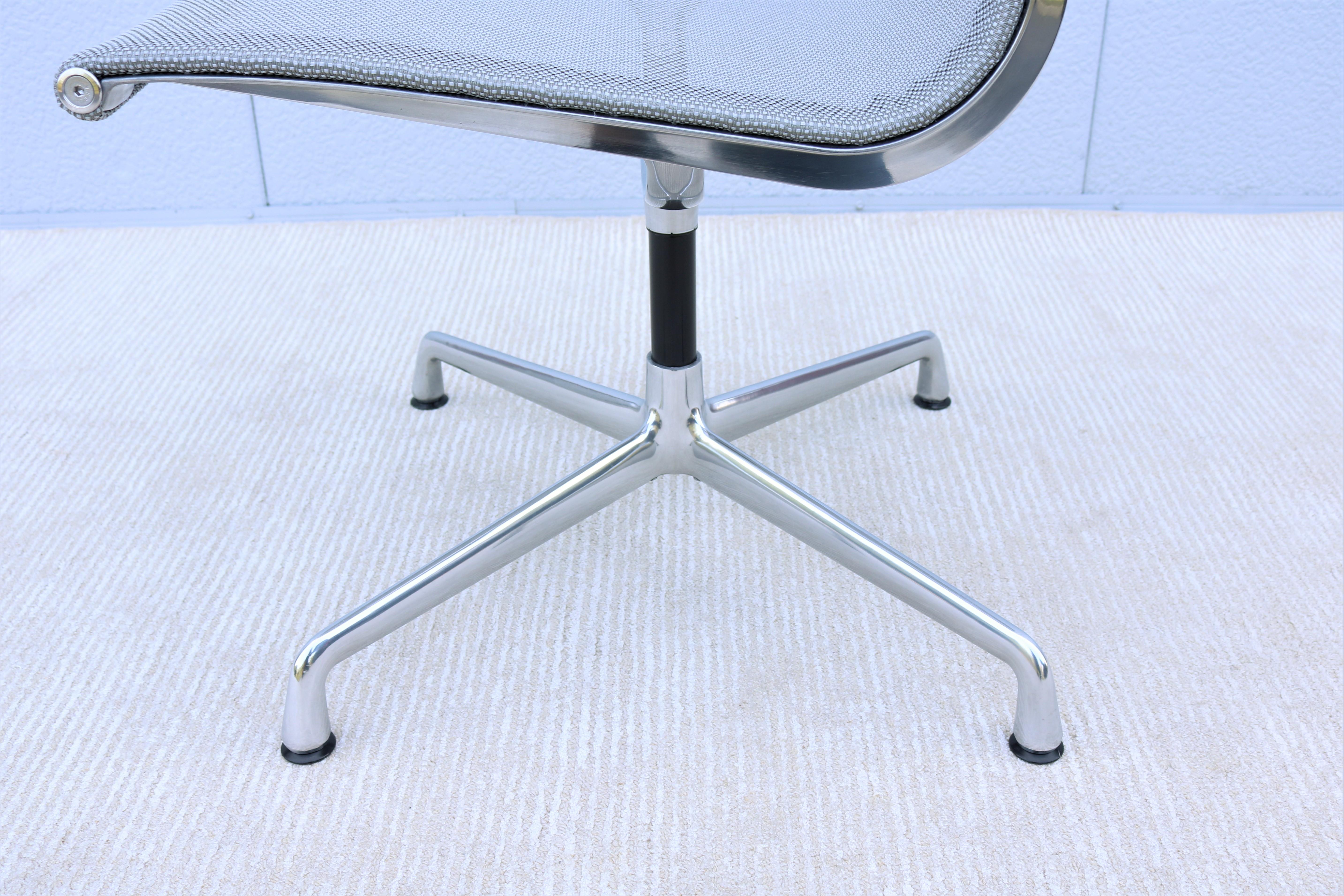 Mid-Century Modern Herman Miller Eames Aluminum Group Mesh Armless Side Chair 3