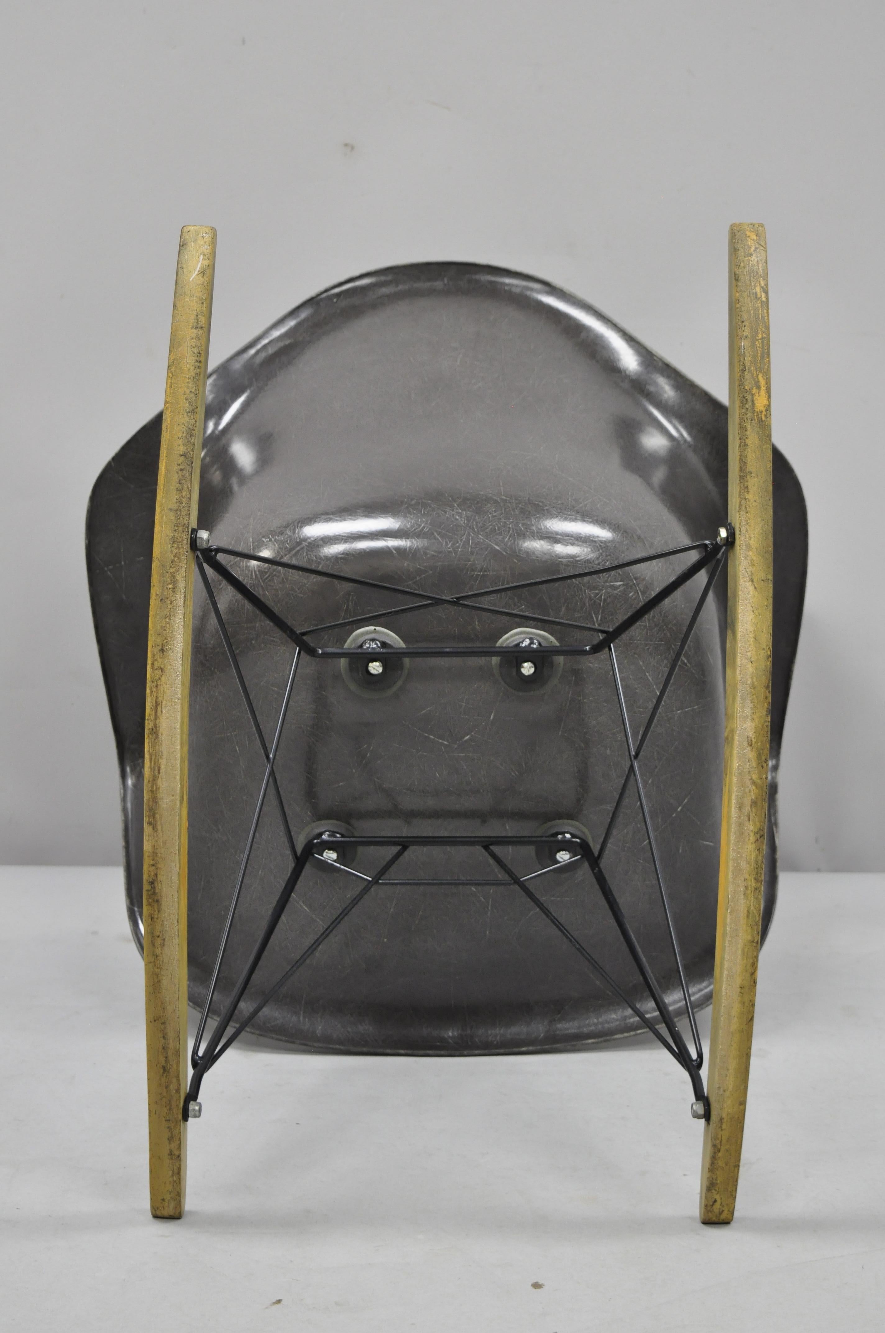Mid-Century Modern Herman Miller Eames Black Fiberglass RAR Rocker Rocking Chair 4