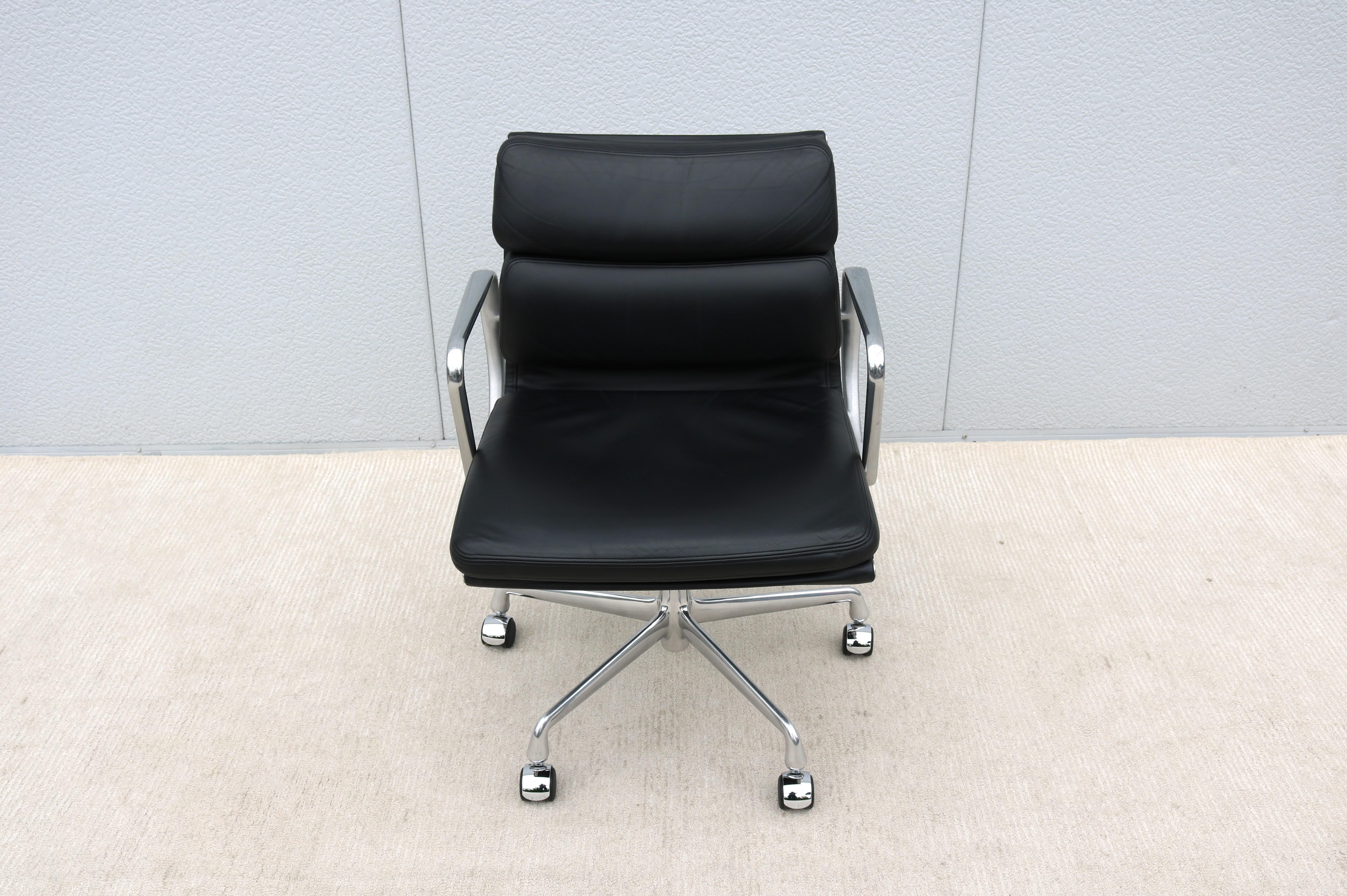 Mid-Century Modern Herman Miller Eames Soft Pad Black Leather Management Chair 2