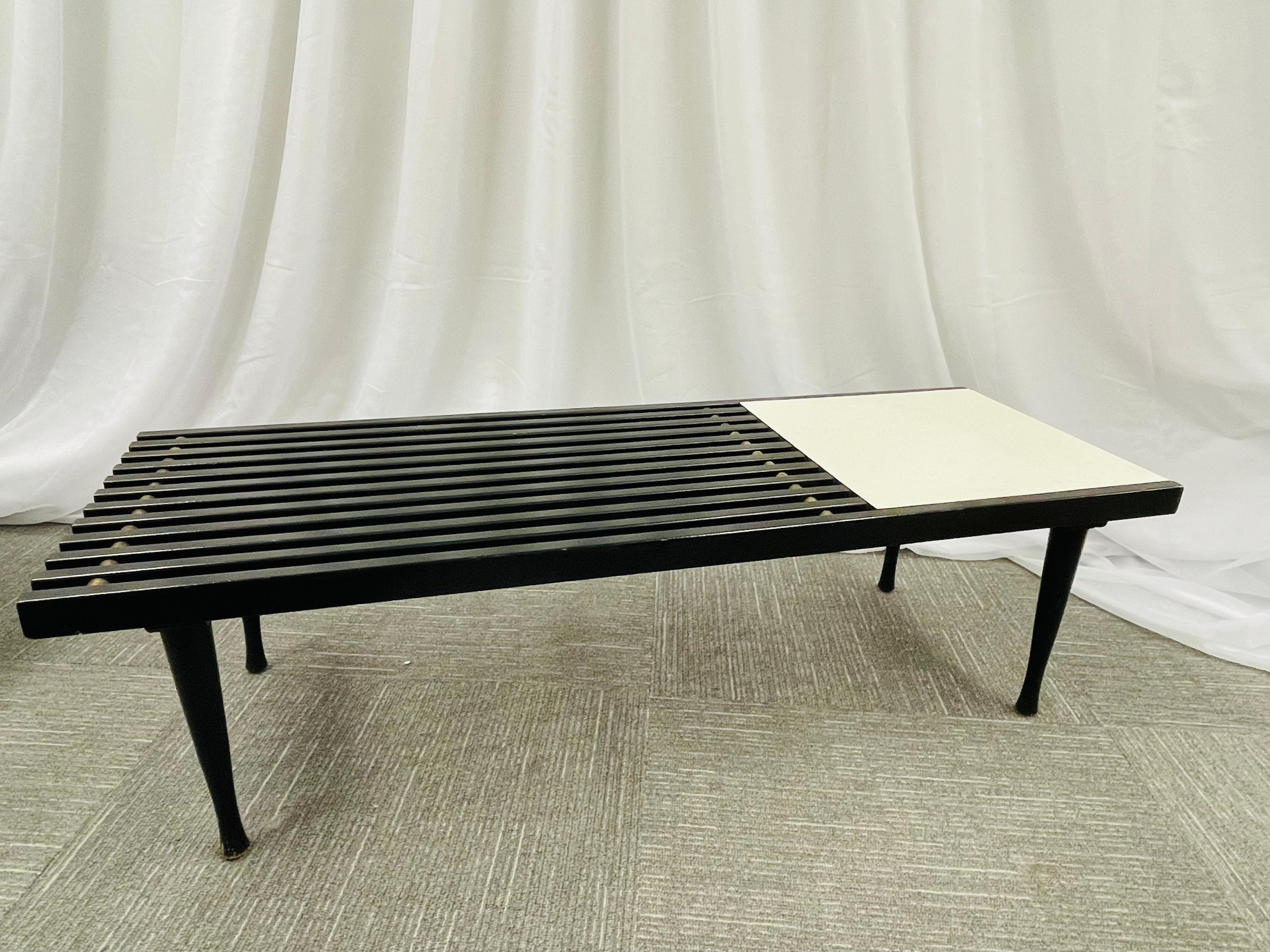 Mid-Century Modern Herman Miller George Nelson Style Coffee Cocktail Table Bench In Good Condition For Sale In Stamford, CT