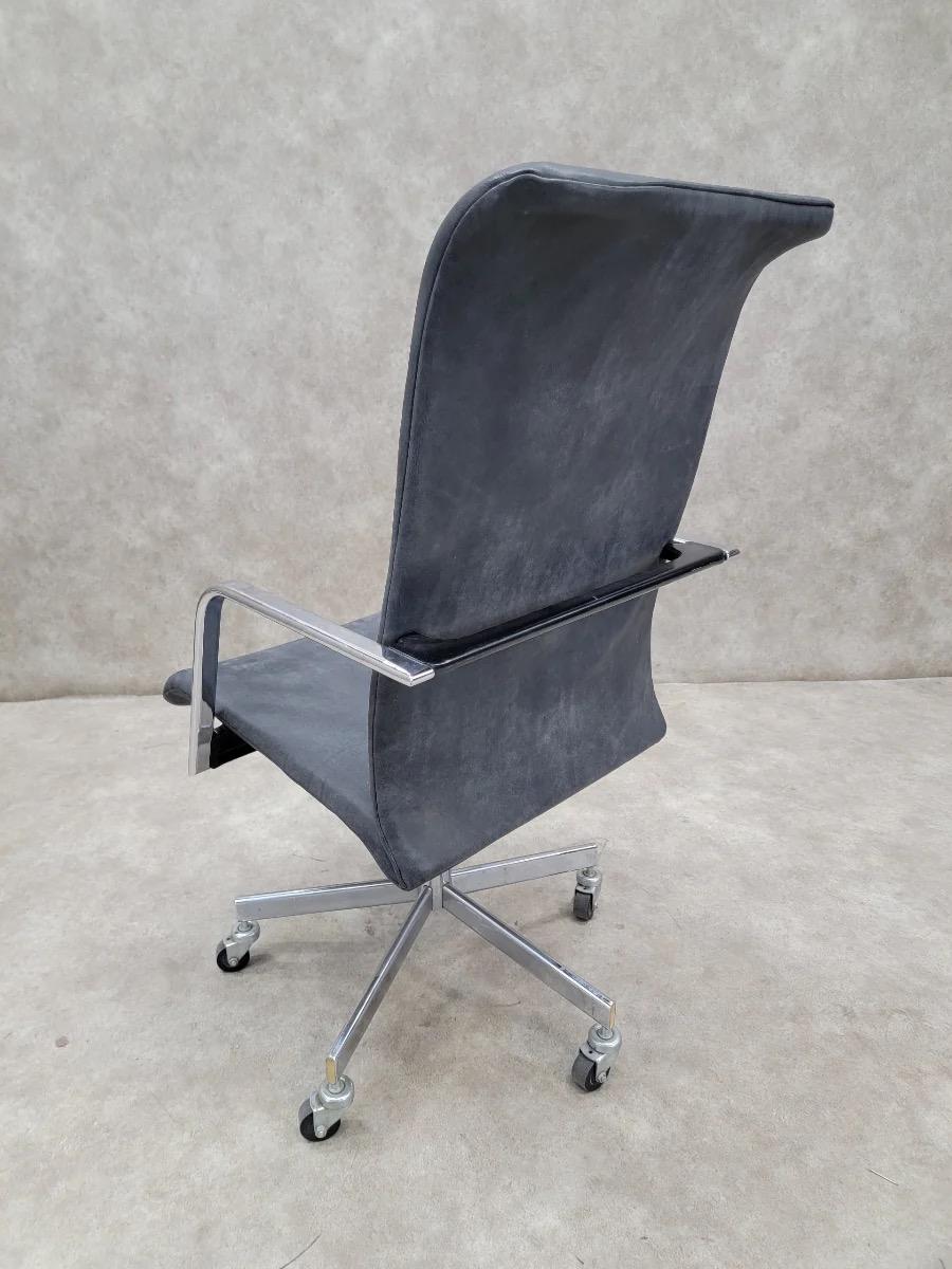 Leather Mid Century Modern Herman Miller High Back Swivel Office Chair Newly Upholstered For Sale