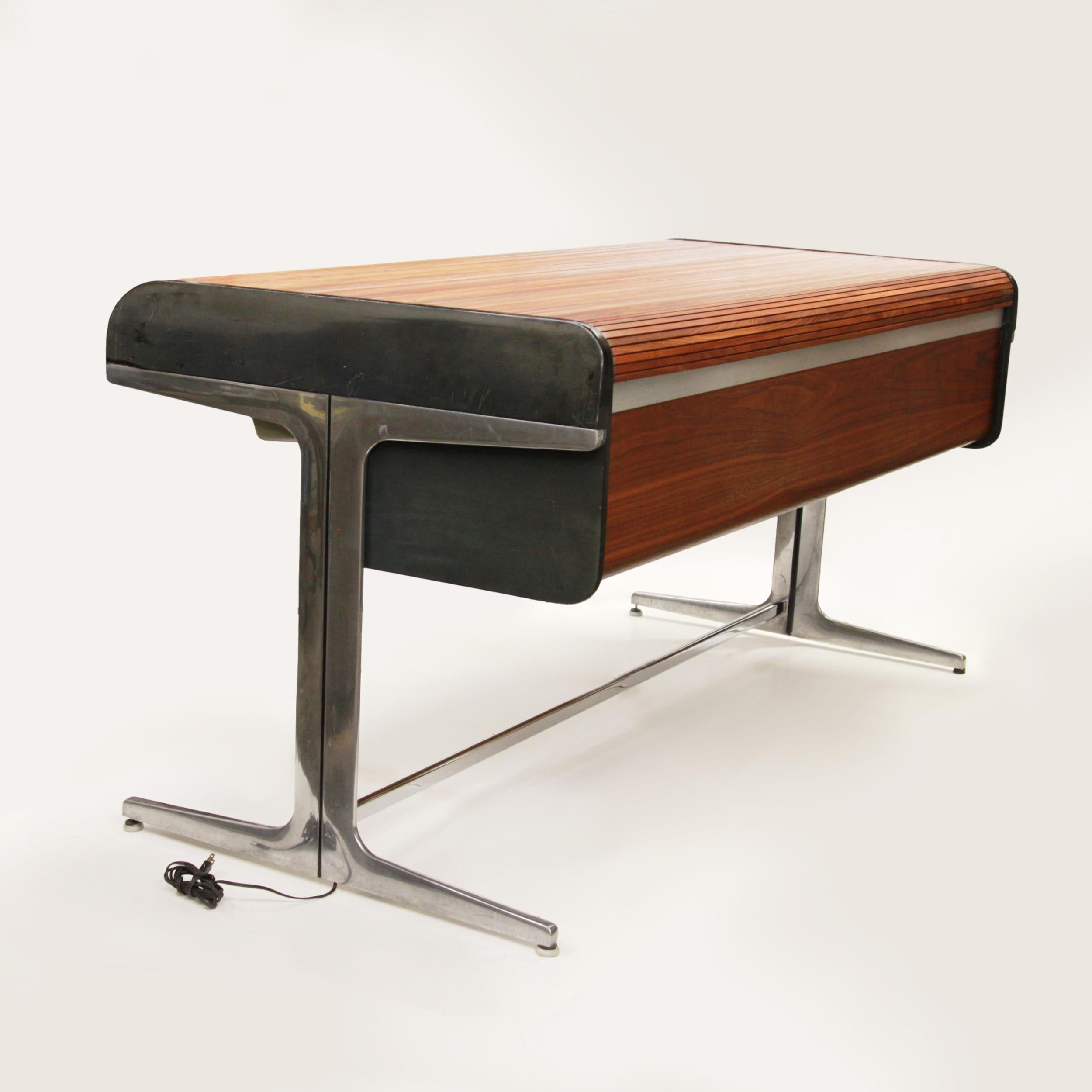 Mid-Century Modern Herman Miller Roll Top Action Office Desk by George Nelson In Good Condition For Sale In Lafayette, IN