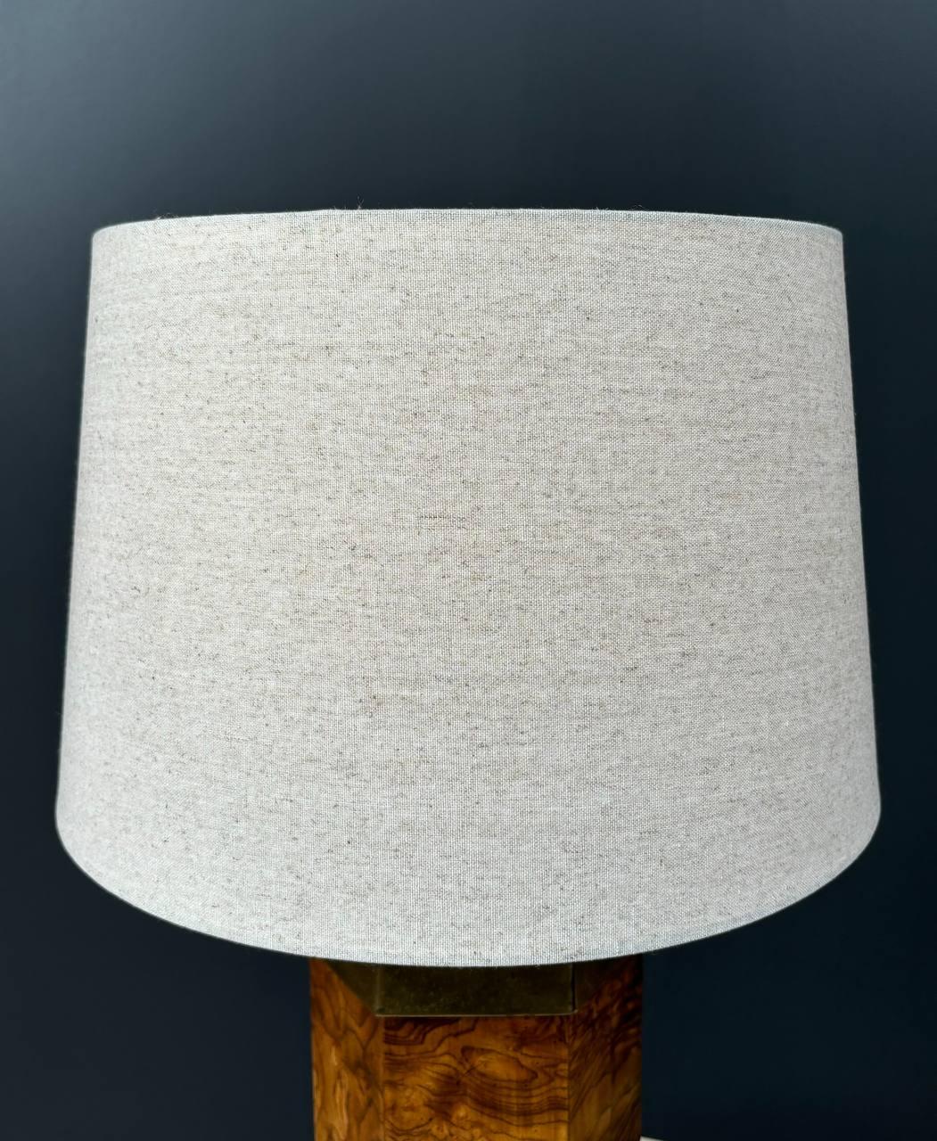 Mid-20th Century Mid-Century Modern Hexagonal Burl Wood & Brass Table Lamp For Sale