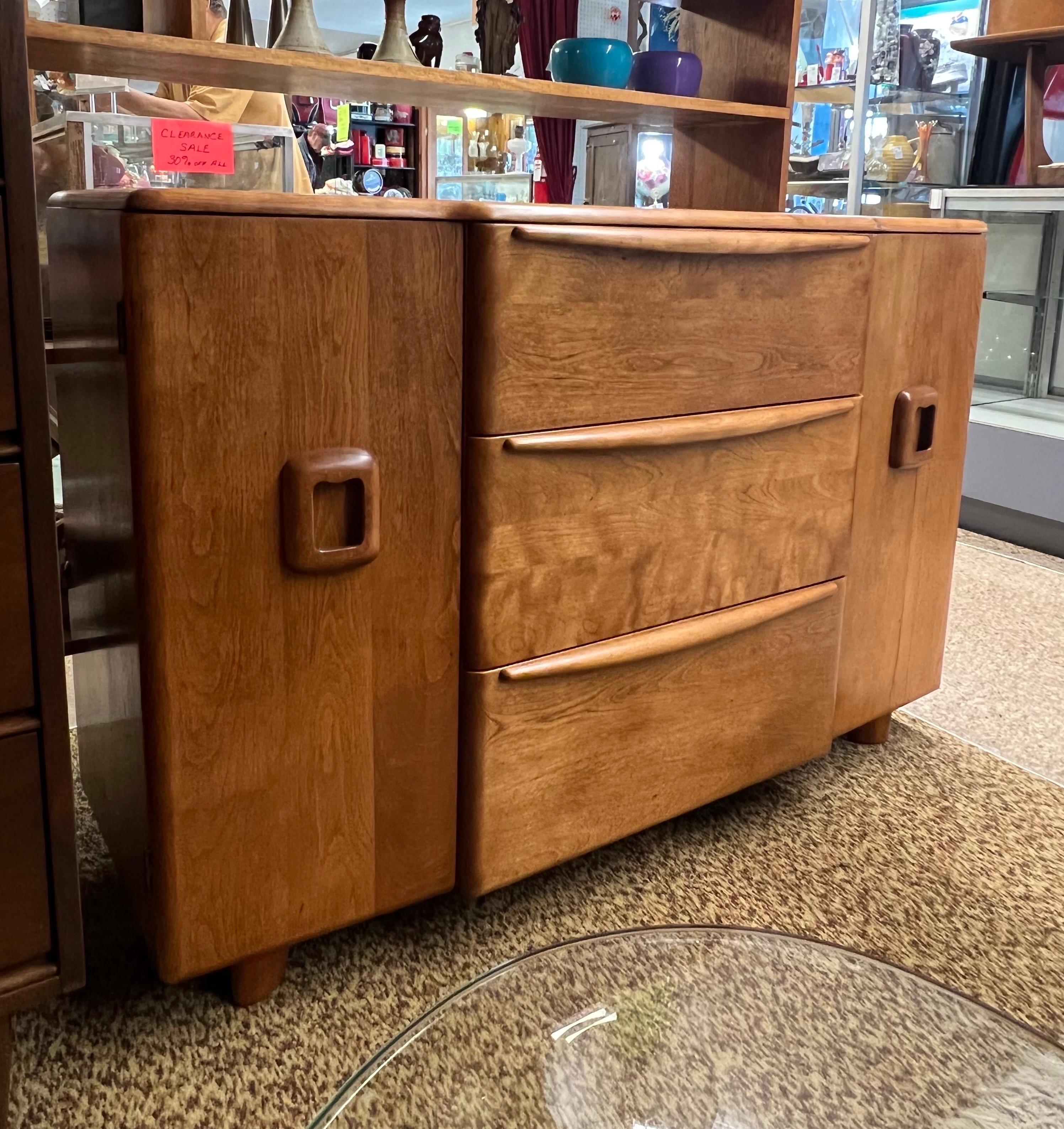 Mid-Century Modern Heywood Wakefield Buffet or Credenza with Figured Maple Burl 5