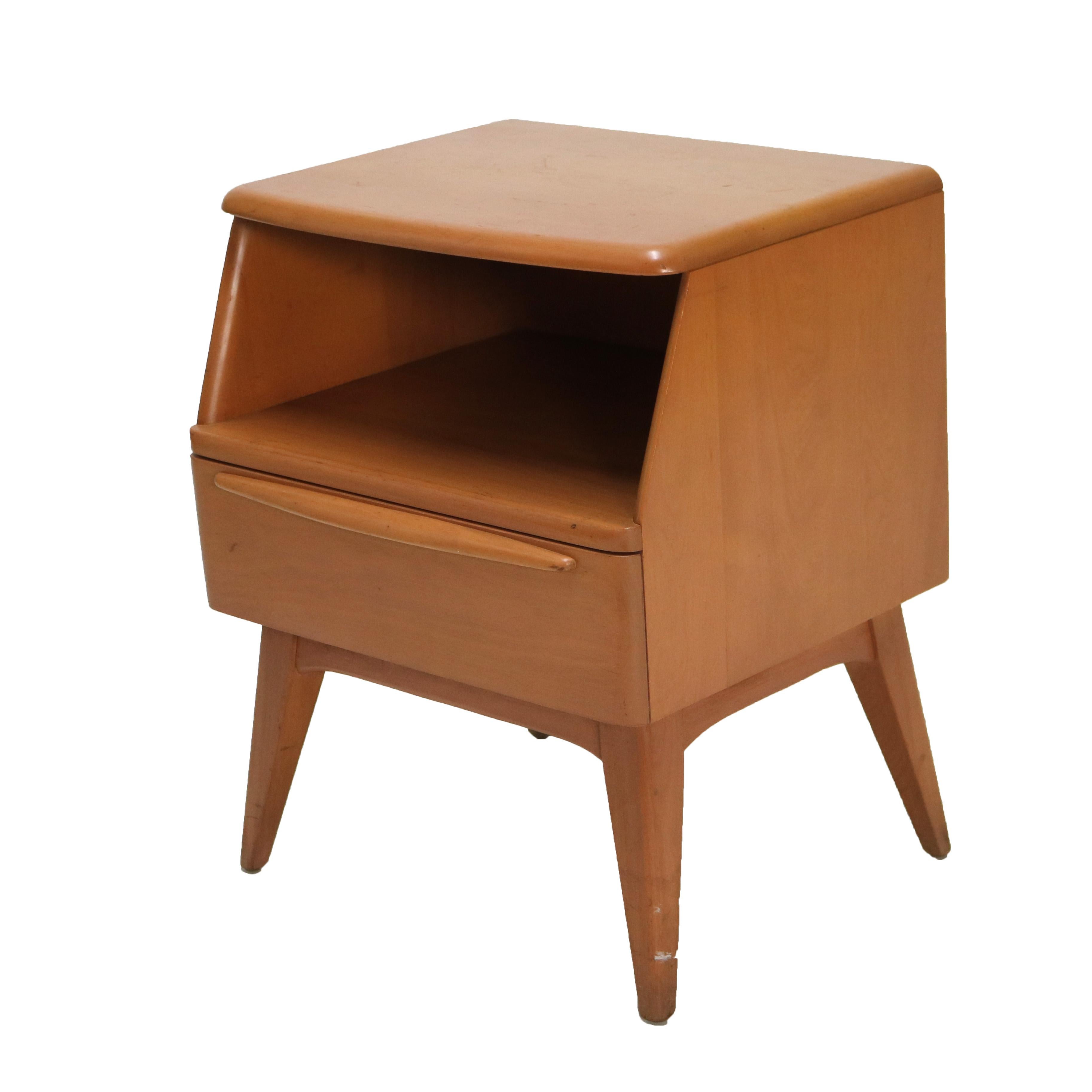 Mid-Century Modern Mid Century Modern Heywood Wakefield Champagne Maple Side Stand C1950