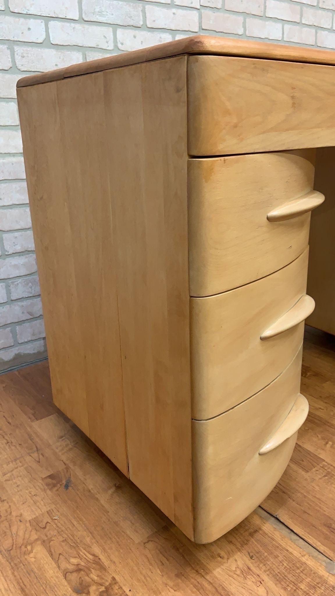 Mid-20th Century Mid-Century Modern Heywood-Wakefield Desk