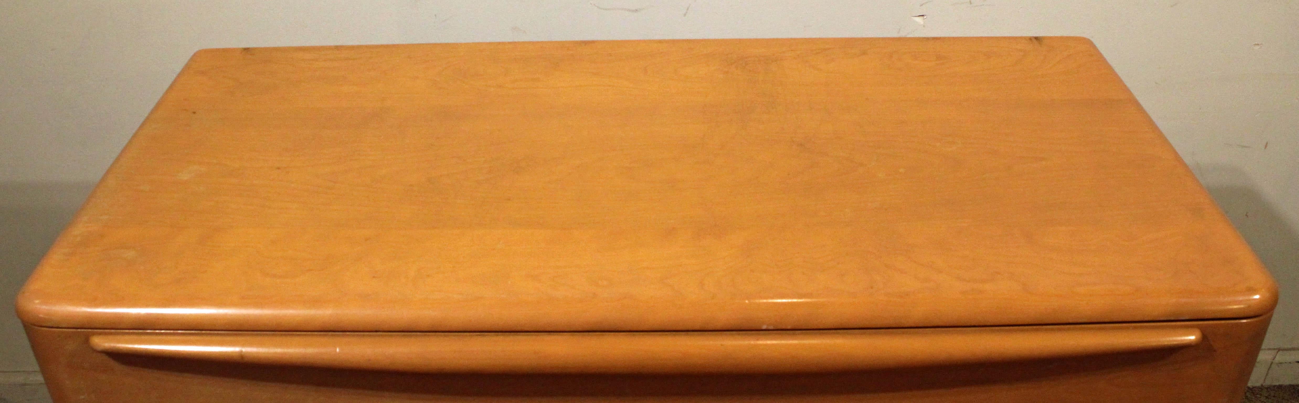 Mid-Century Modern Heywood Wakefield Encore Champagne Bachelor Chest 1