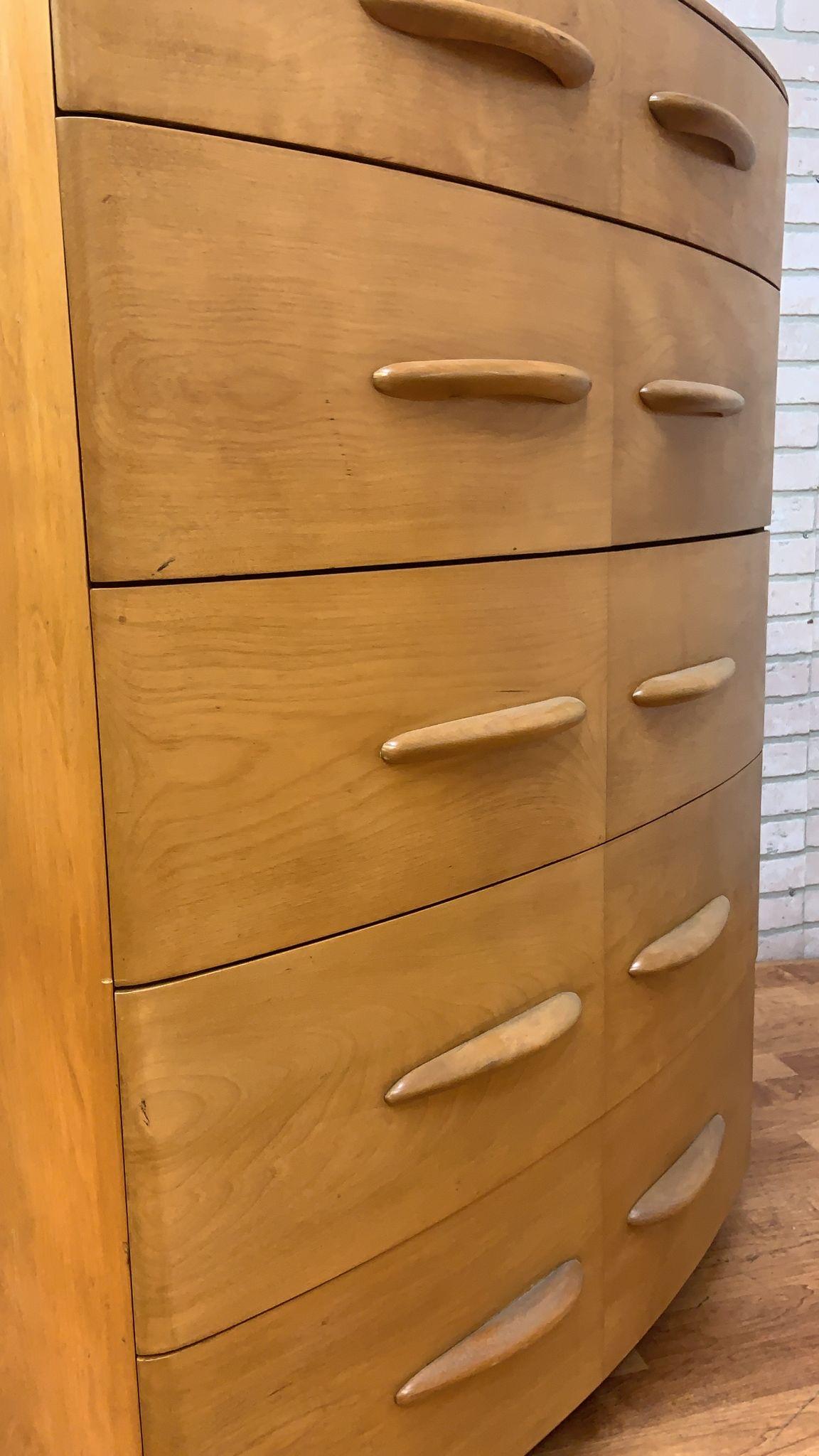 Mid Century Modern Heywood Wakefield Highboy Dresser In Good Condition In Chicago, IL