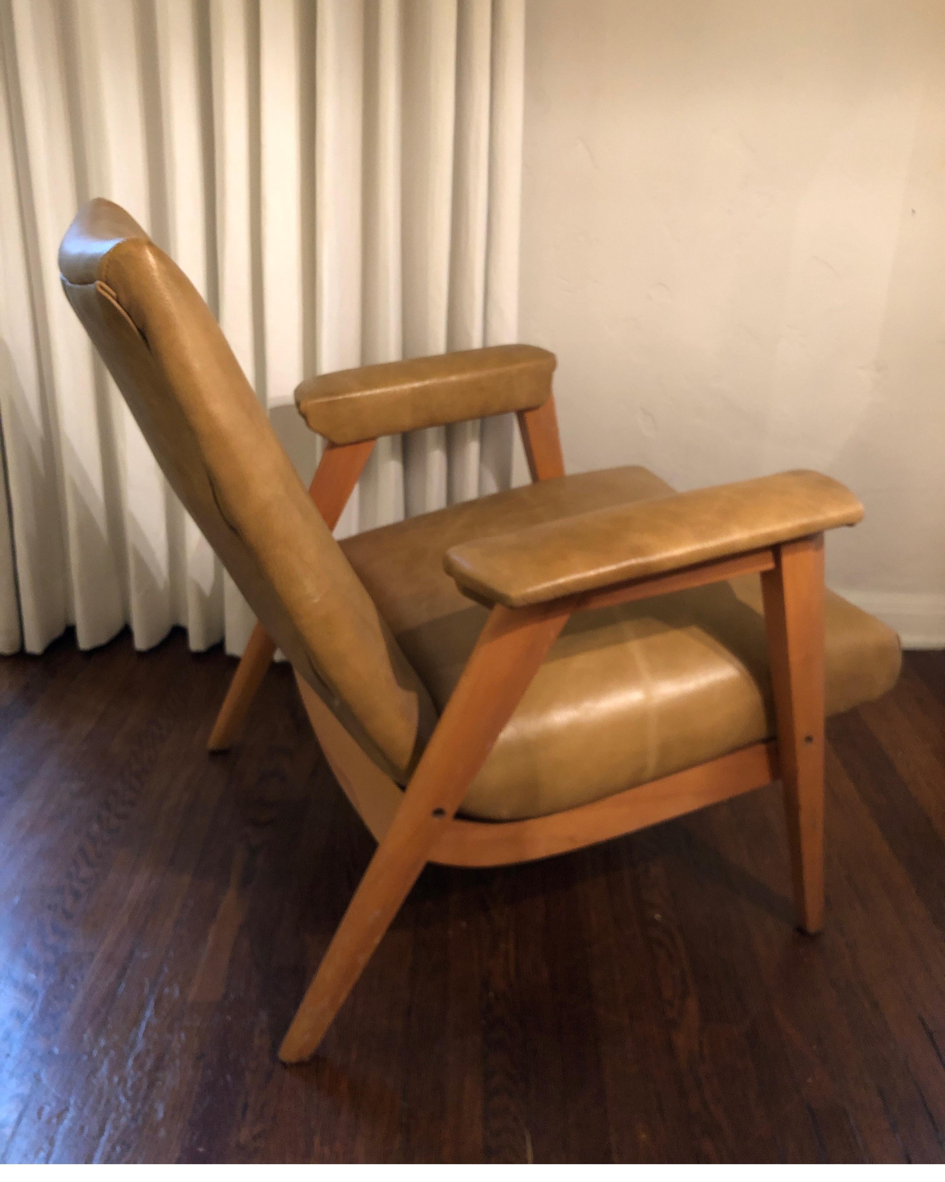 Mid-Century Modern Heywood Wakefield Leather Chair 4