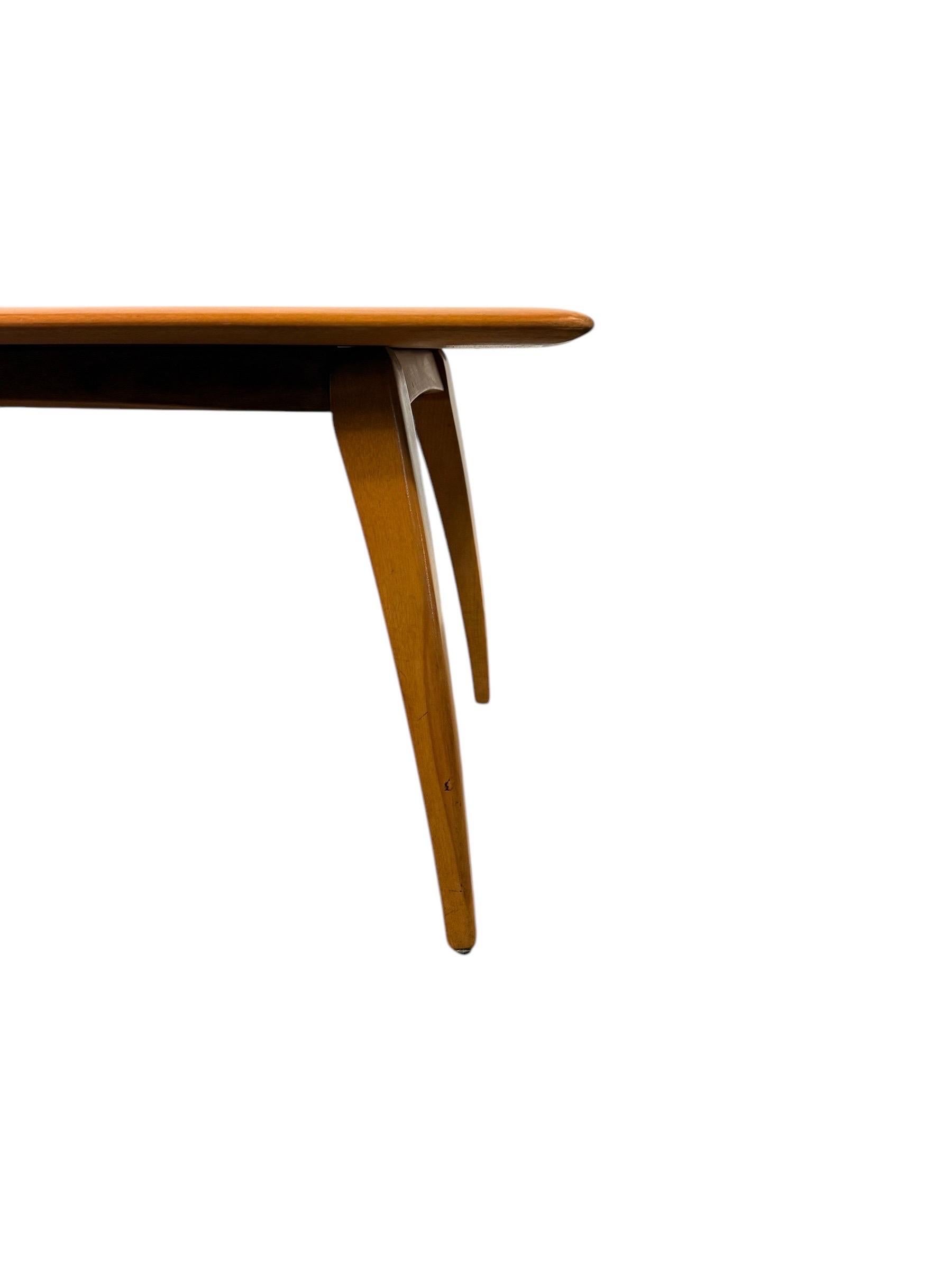 Table basse en érable de The Moderns Modernity - Finition blé Bon état - En vente à Brooklyn, NY