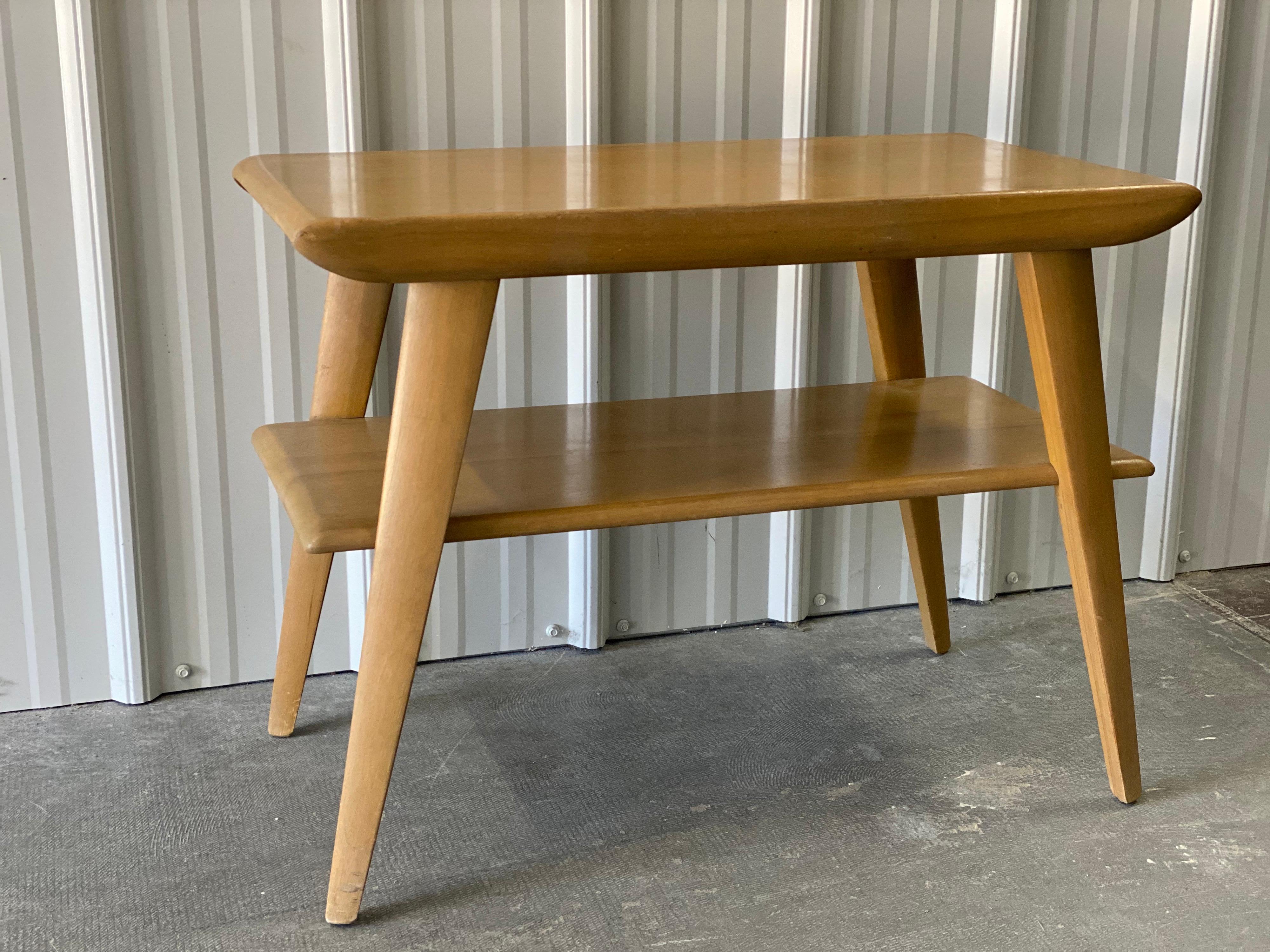 Mid-Century Modern Heywood Wakefield Maple Two Tiered Side Table 
Two tiers, made of maple, stamped 'Heywood Wakefield' underside.
15