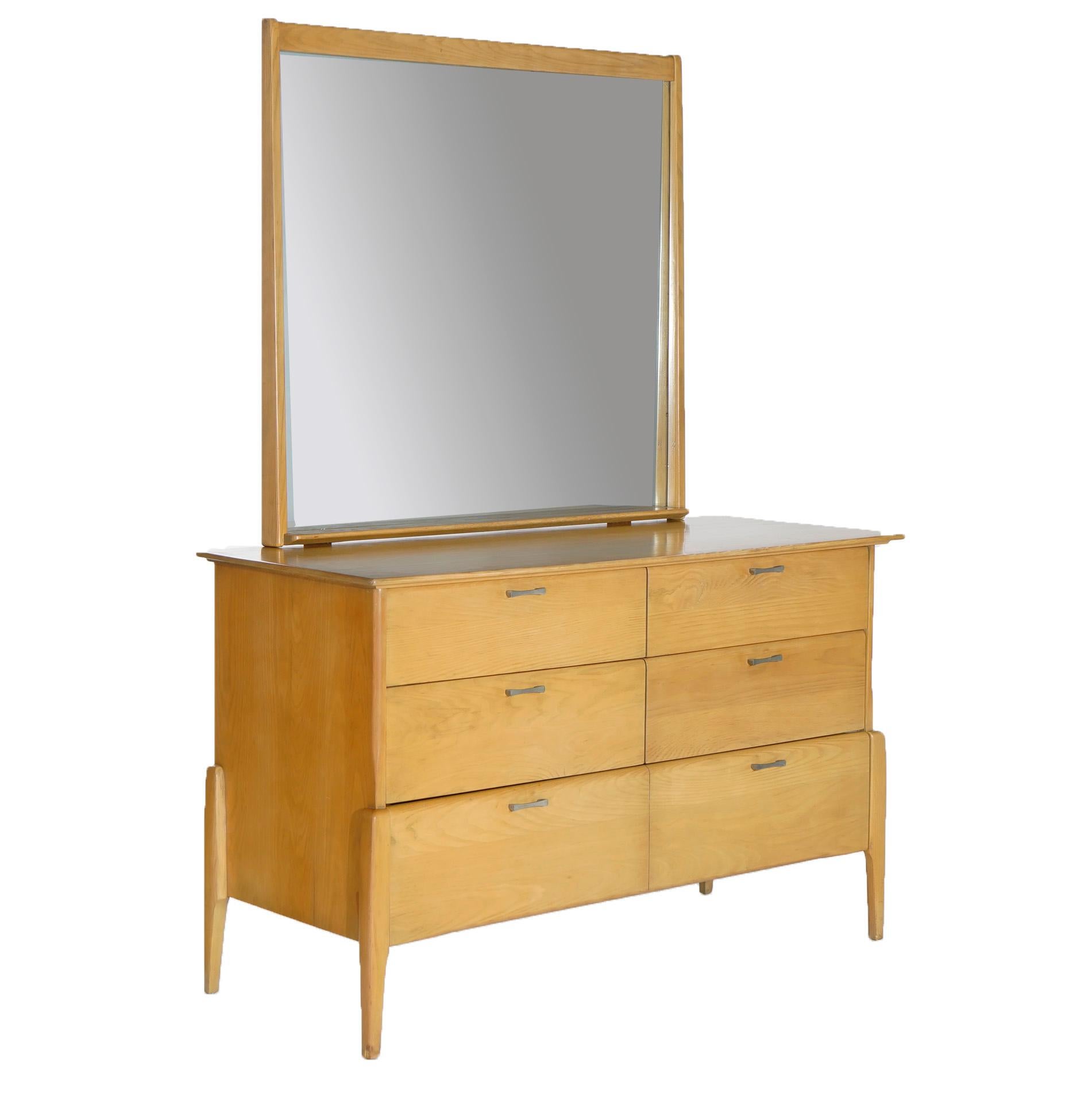 Mid-Century Modern Heywood Wakefield Prophecy Dresser with Mirror in Fawn, C1950 In Good Condition In Big Flats, NY
