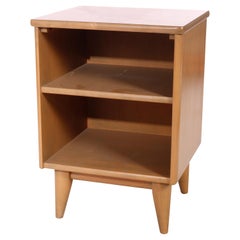 Mid-Century Modern Heywood Wakefield Side Stand in Platinum, Circa 1950