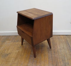 Mid-Century Modern Heywood Wakefield Side Table