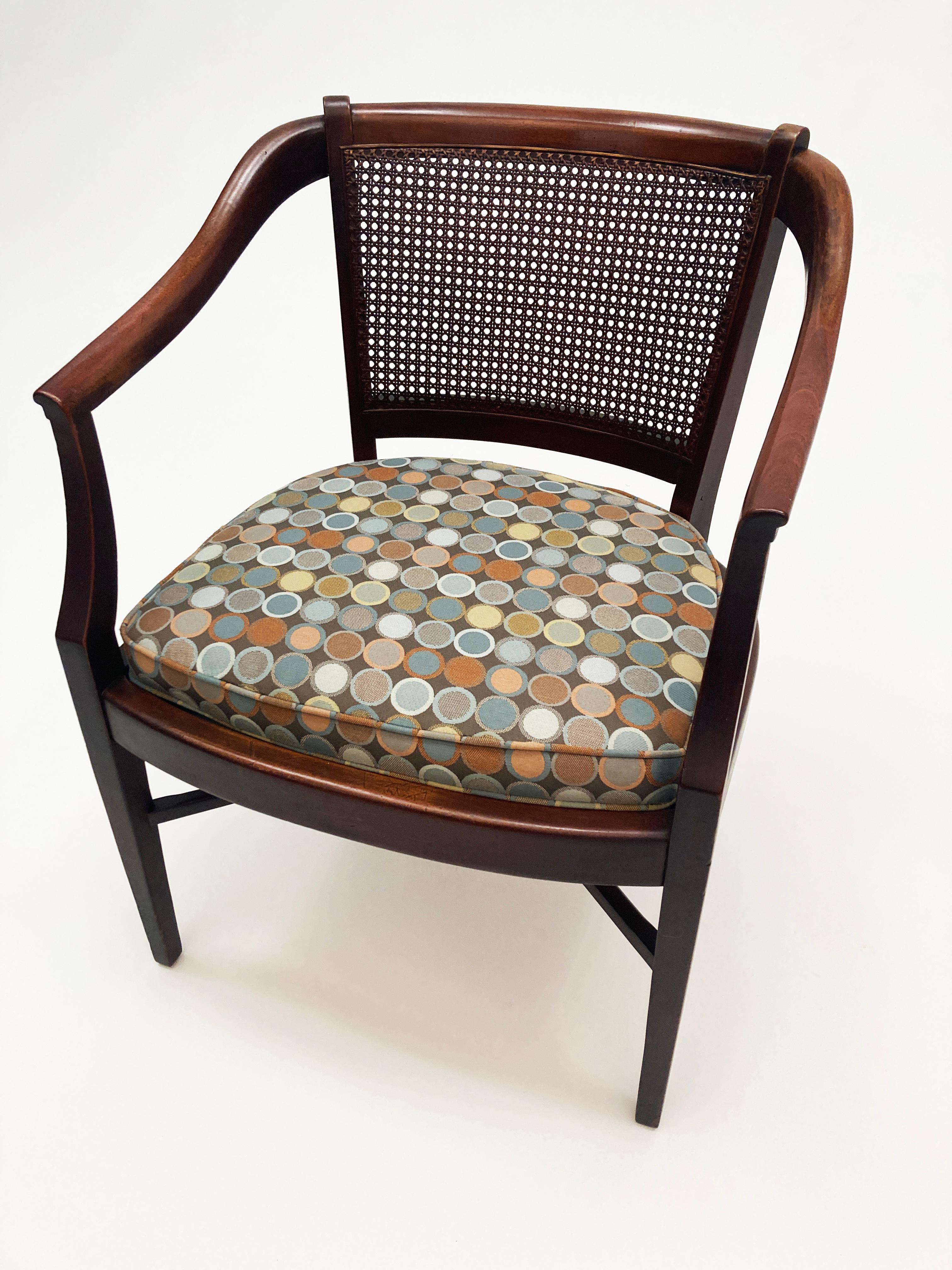 Chaise Hickory Co. mi-siècle moderne Chaise à accoudoirs en forme de canne  en vente 5