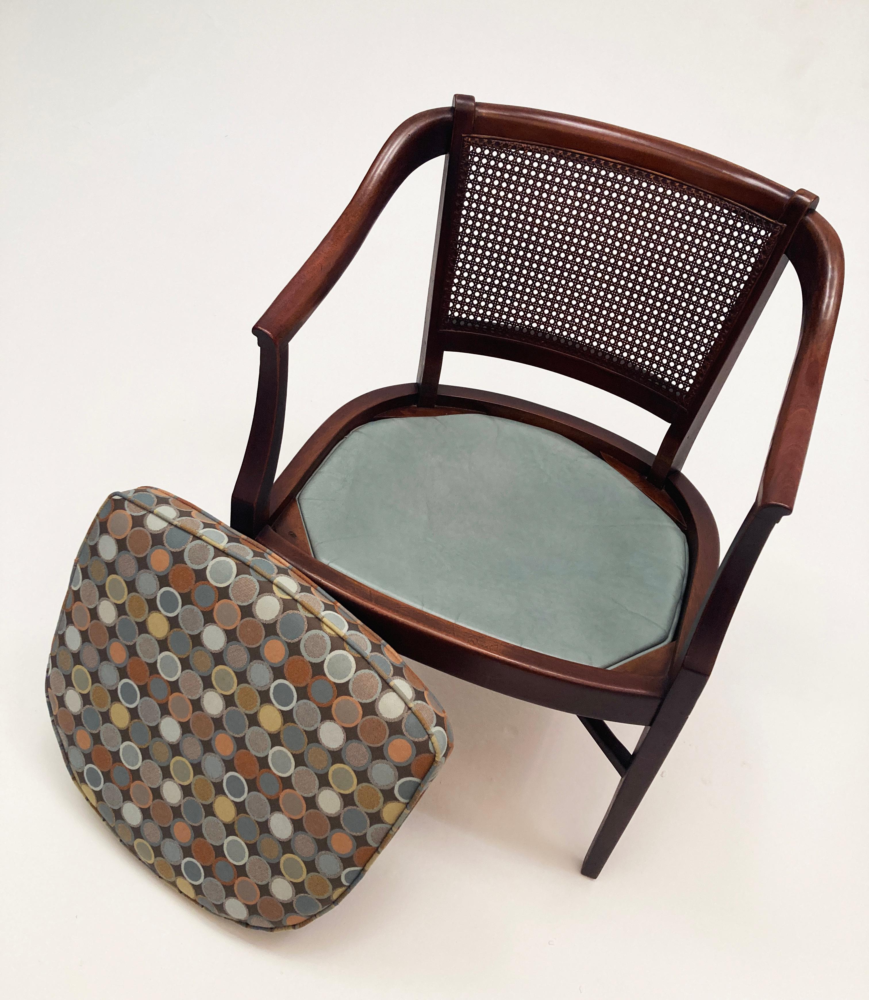Chaise Hickory Co. mi-siècle moderne Chaise à accoudoirs en forme de canne  en vente 10