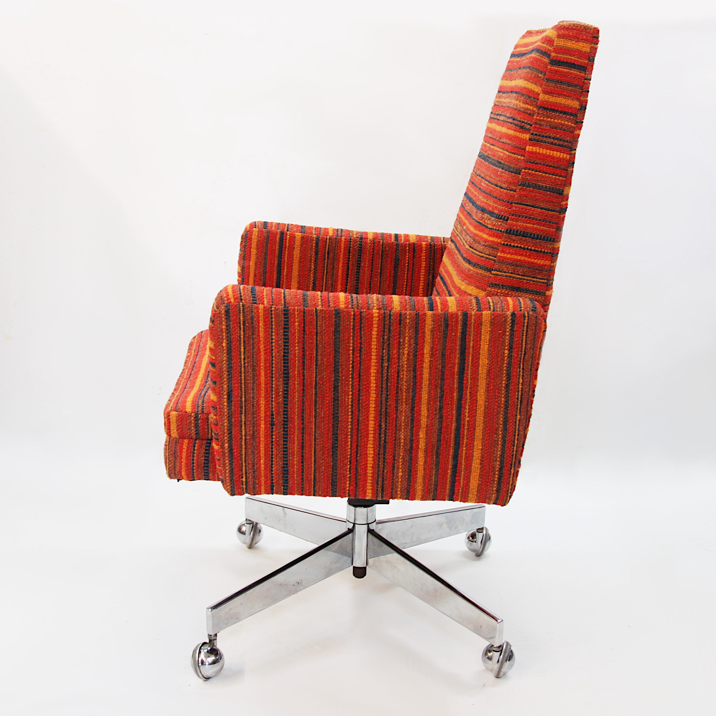 Late 20th Century Mid-Century Modern High Back Office Desk Chair by Gunlocke w/ New NOS Fabric