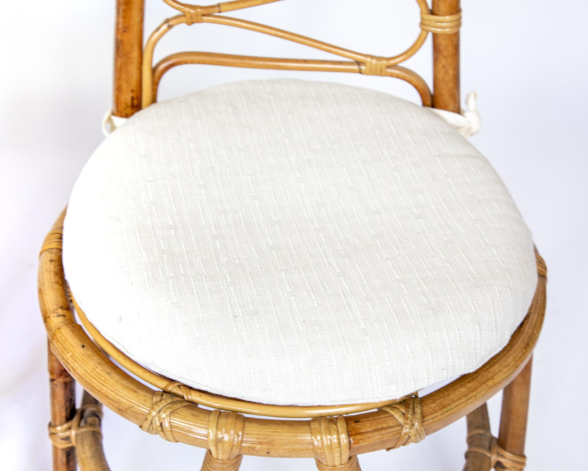 Mid-20th Century Mid-Century Modern High Back Rattan Chairs and Table, Italy 1960s For Sale