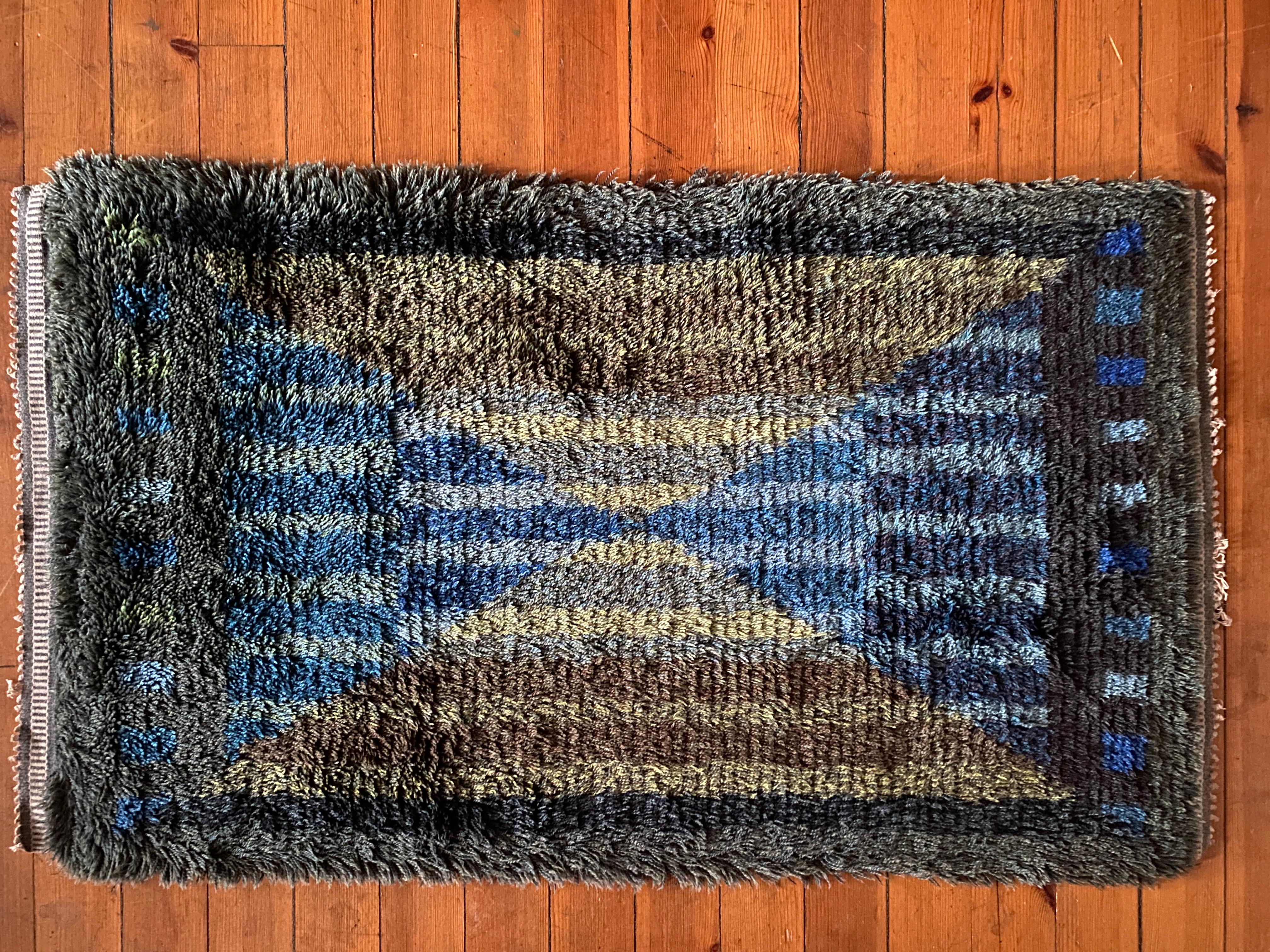 Hand-Knotted Mid-century Modern High Pile Blue Triangle Stripe Rya Rug, Sweden, 1960s For Sale