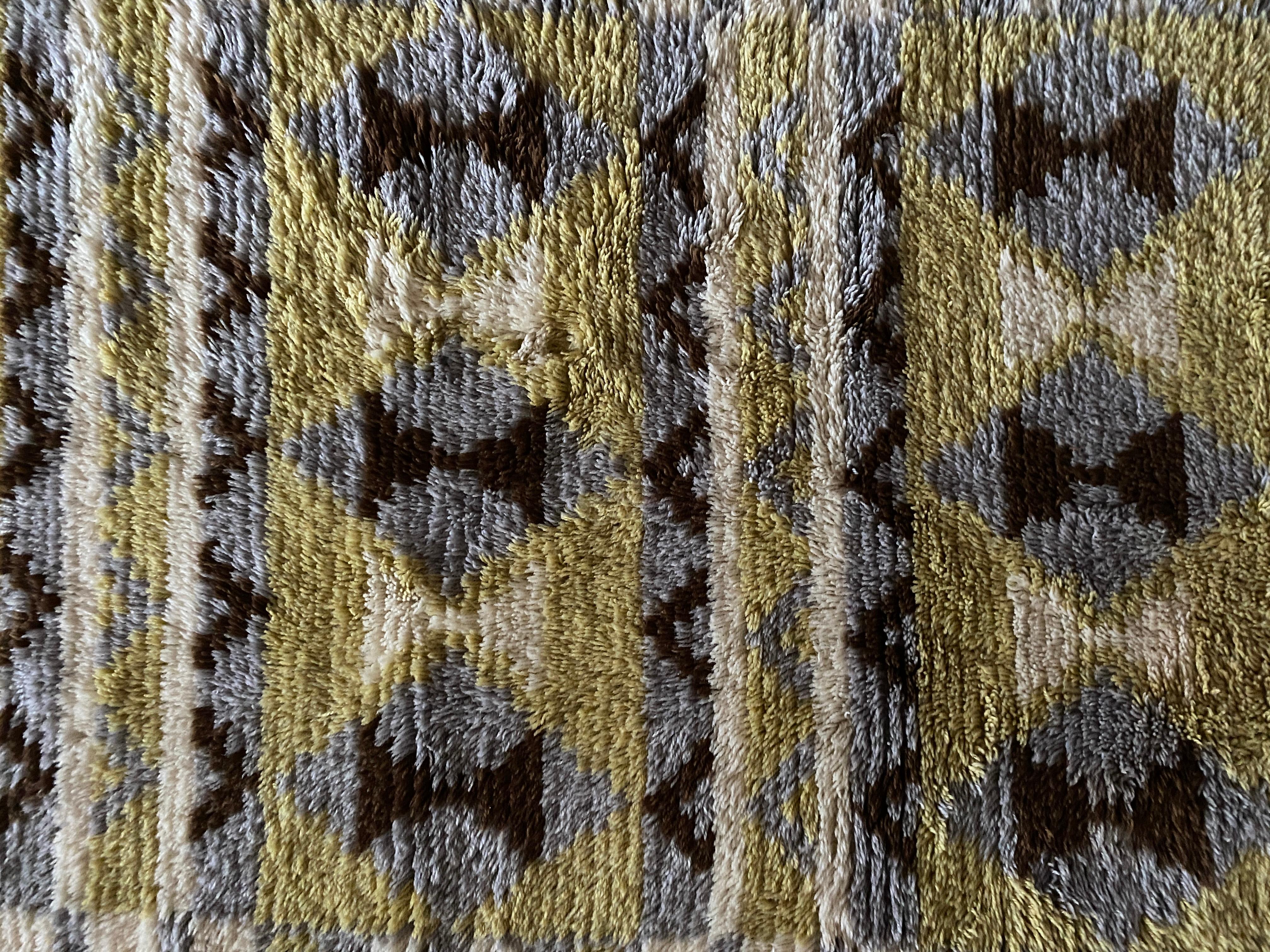 Mid-century Modern High Pile White and Brown Bows Rya Rug, Sweden, 1960s For Sale 2