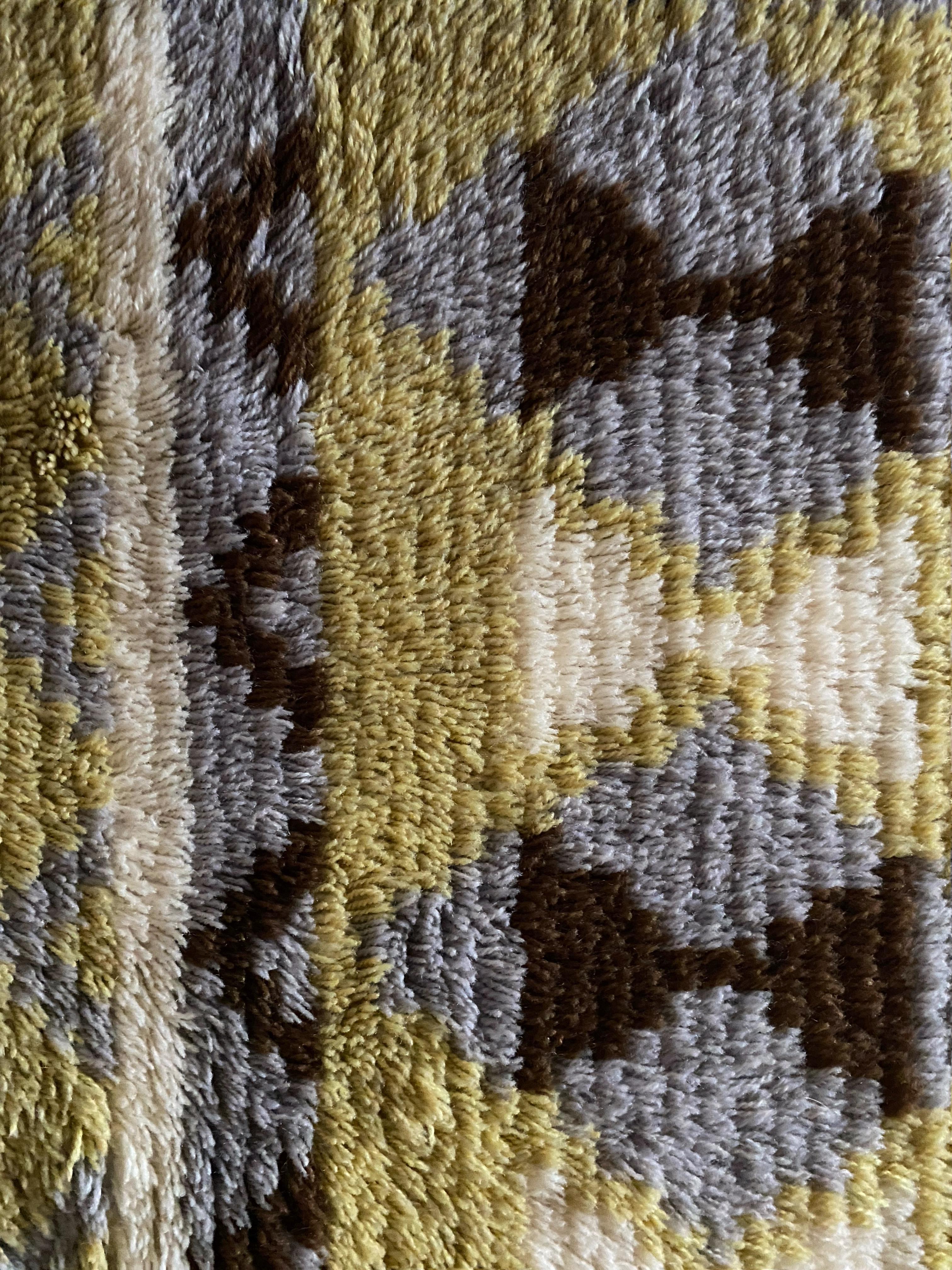 Hand-Knotted Mid-century Modern High Pile White and Brown Bows Rya Rug, Sweden, 1960s For Sale