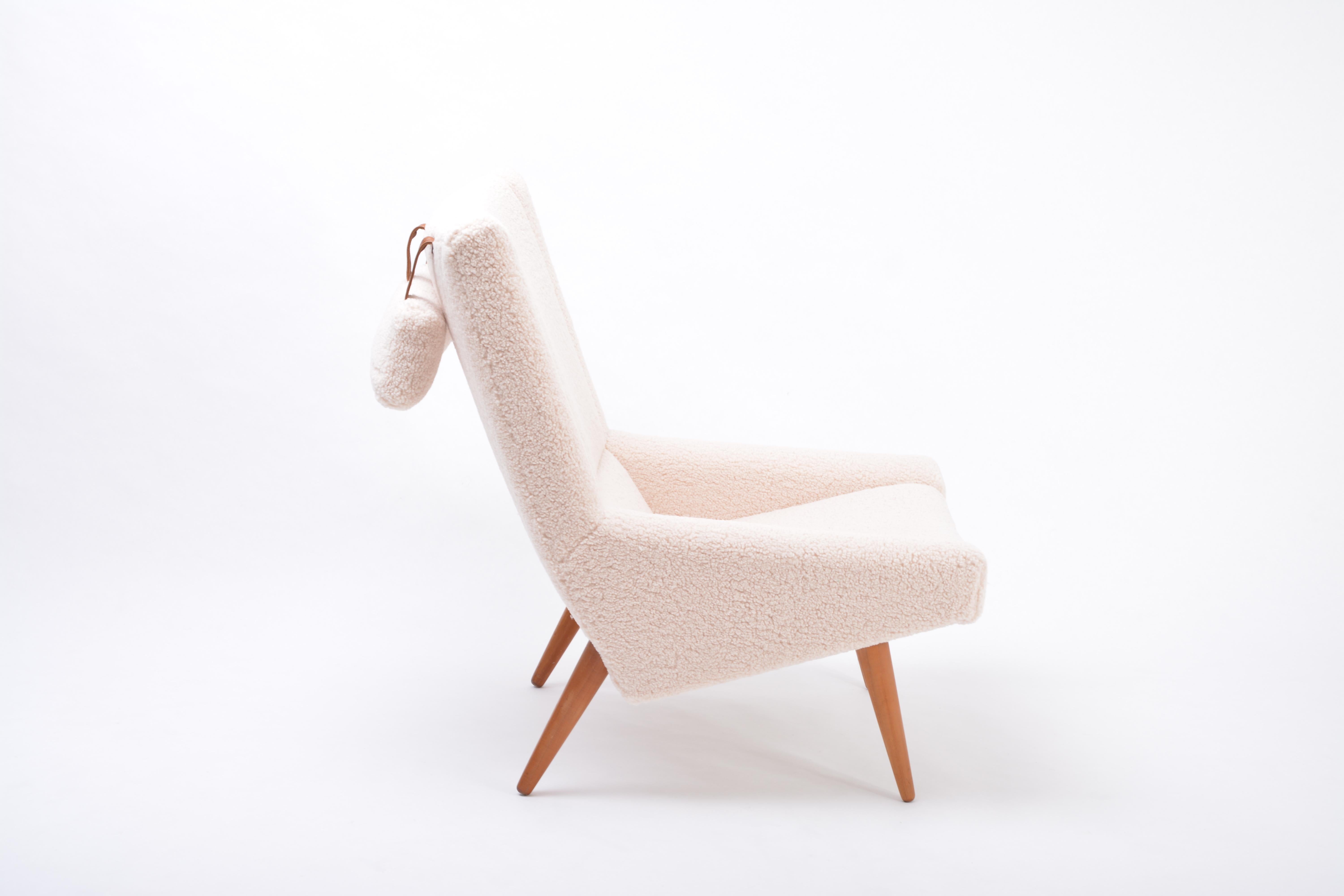 20th Century Mid-Century Modern Highback Lounge Chair in Teddy Fur by Illum Wikkelsø