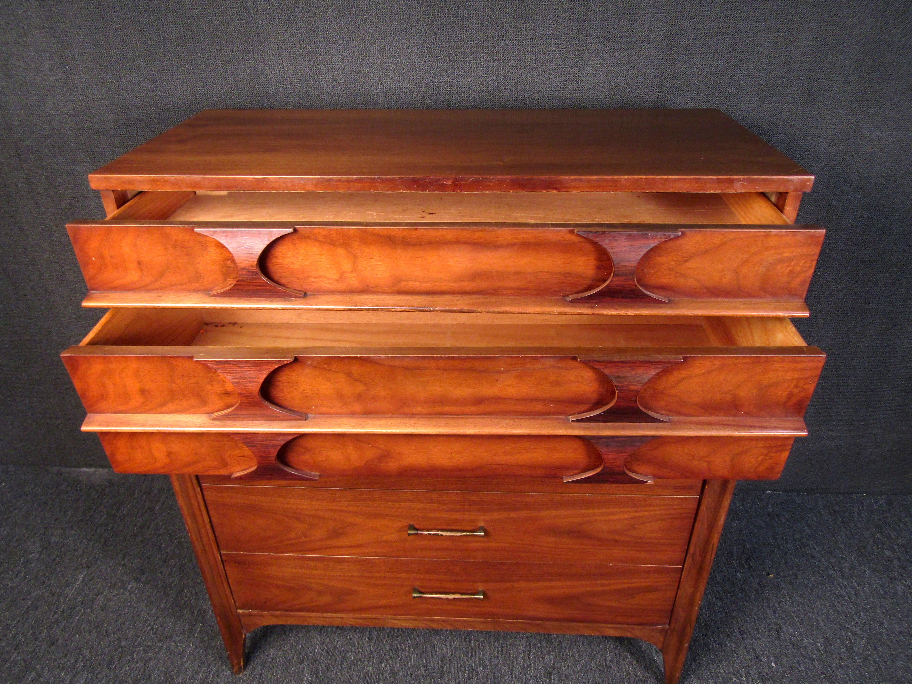 Highboy moderno di metà secolo di Kent Coffey in vendita 3