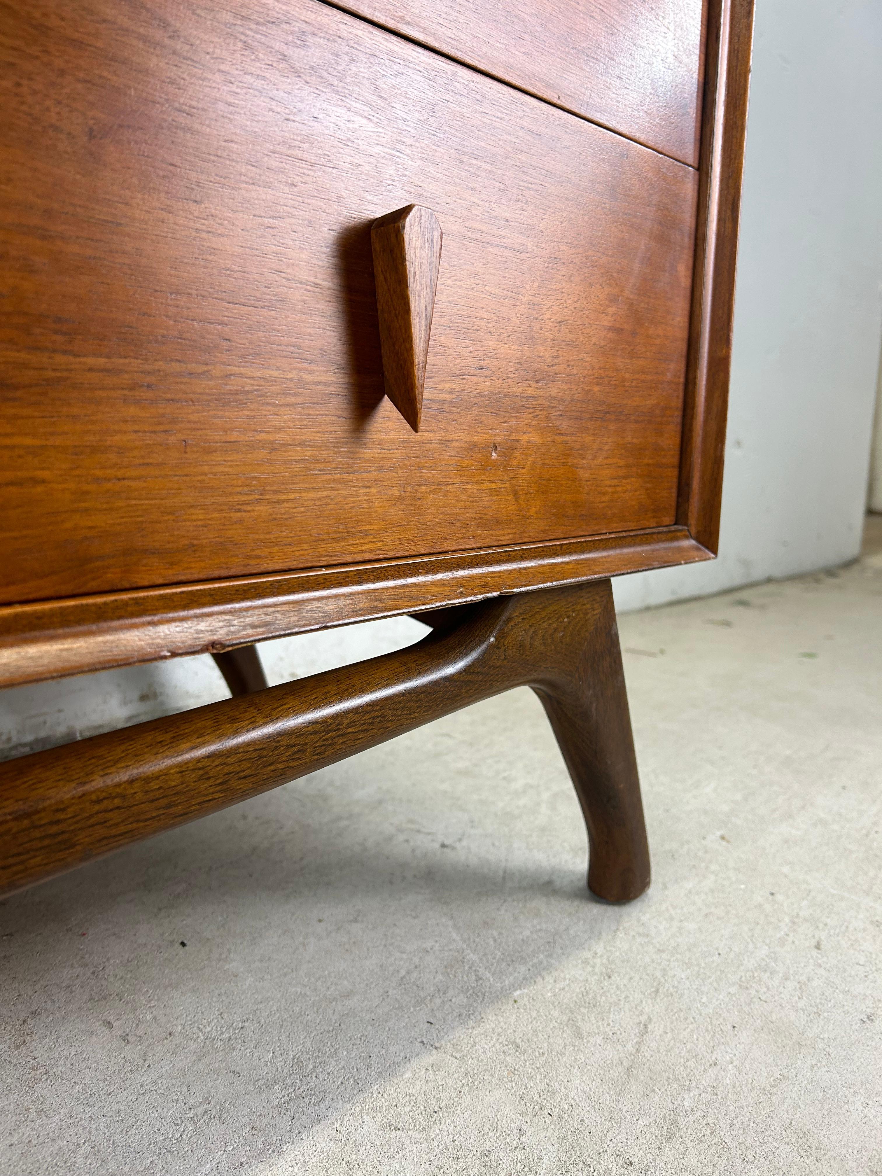 Cómoda Highboy Mid Century Modern de Albert Parvin para American of Martinsville en venta 5