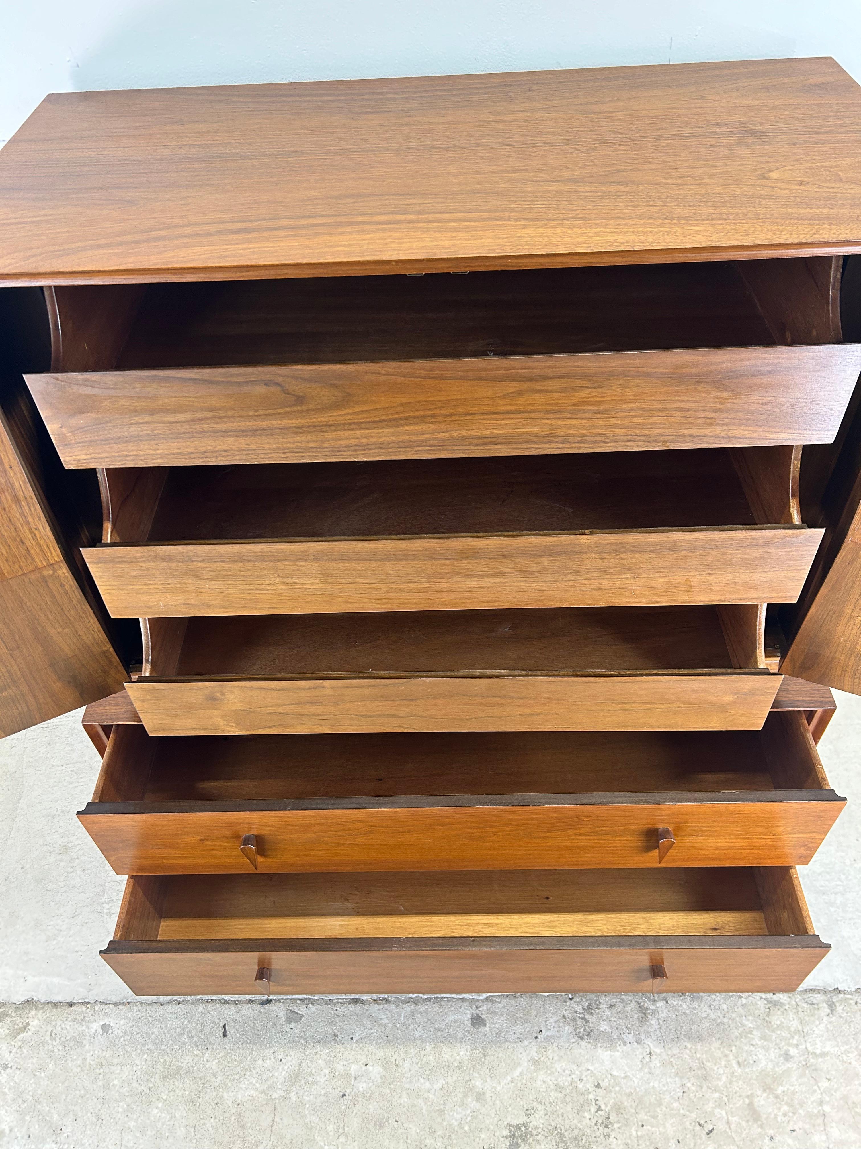 Cómoda Highboy Mid Century Modern de Albert Parvin para American of Martinsville Estadounidense en venta