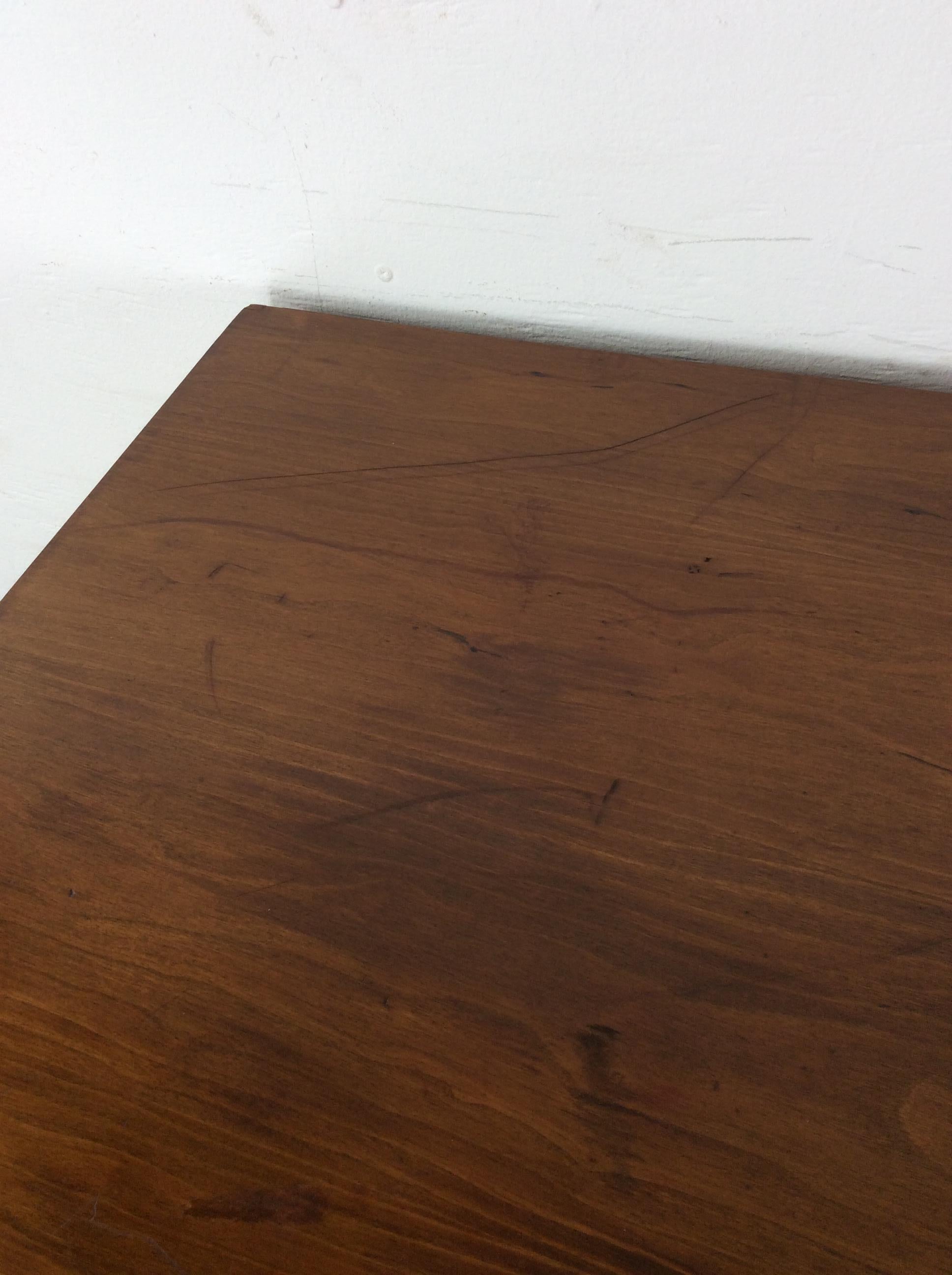 Impiallacciato Comò Highboy del Mid Century Modern di Harmony House in vendita