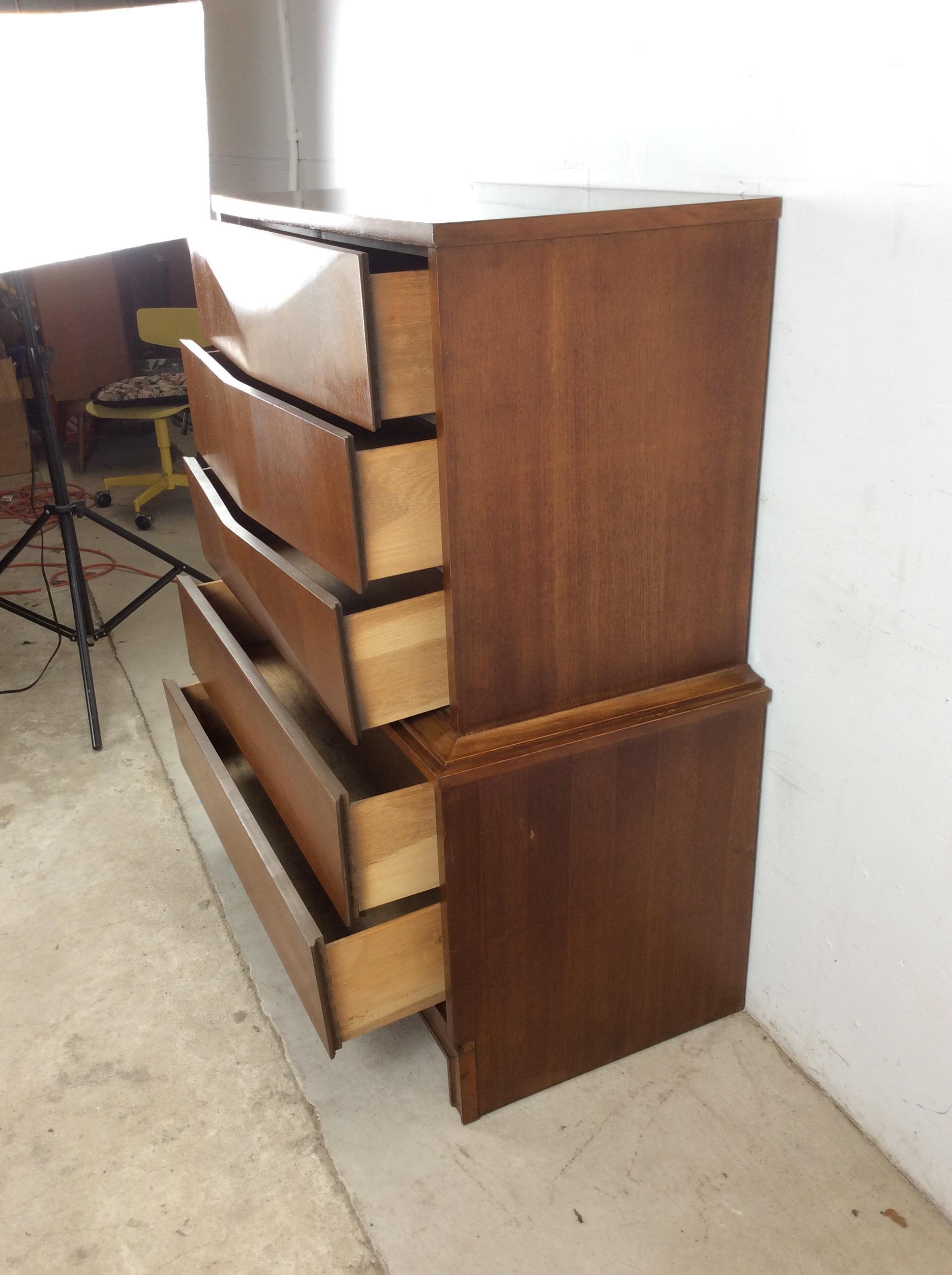 Comò Highboy del Mid Century Modern di Johnson Carper in vendita 2