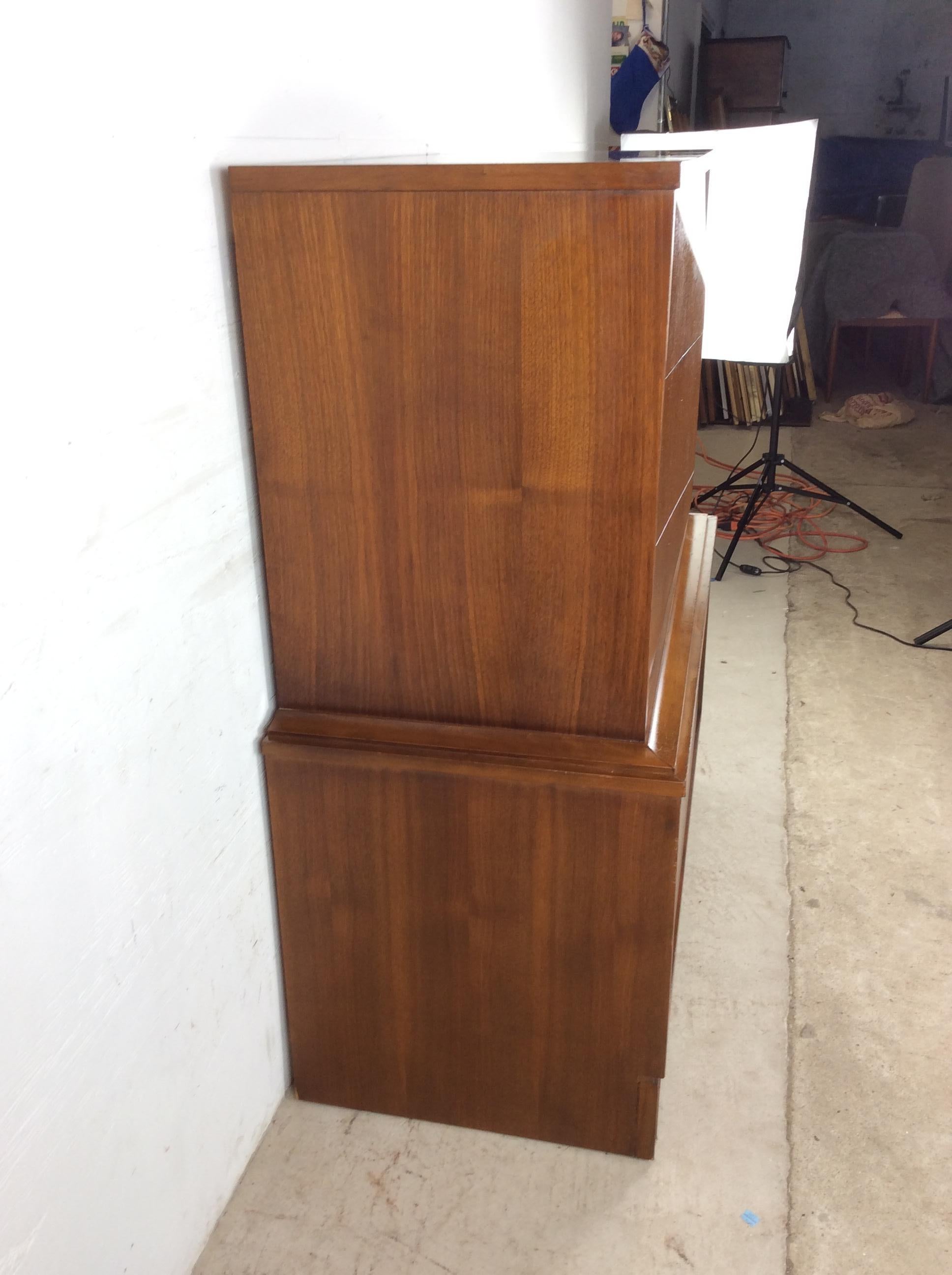 Comò Highboy del Mid Century Modern di Johnson Carper in vendita 5