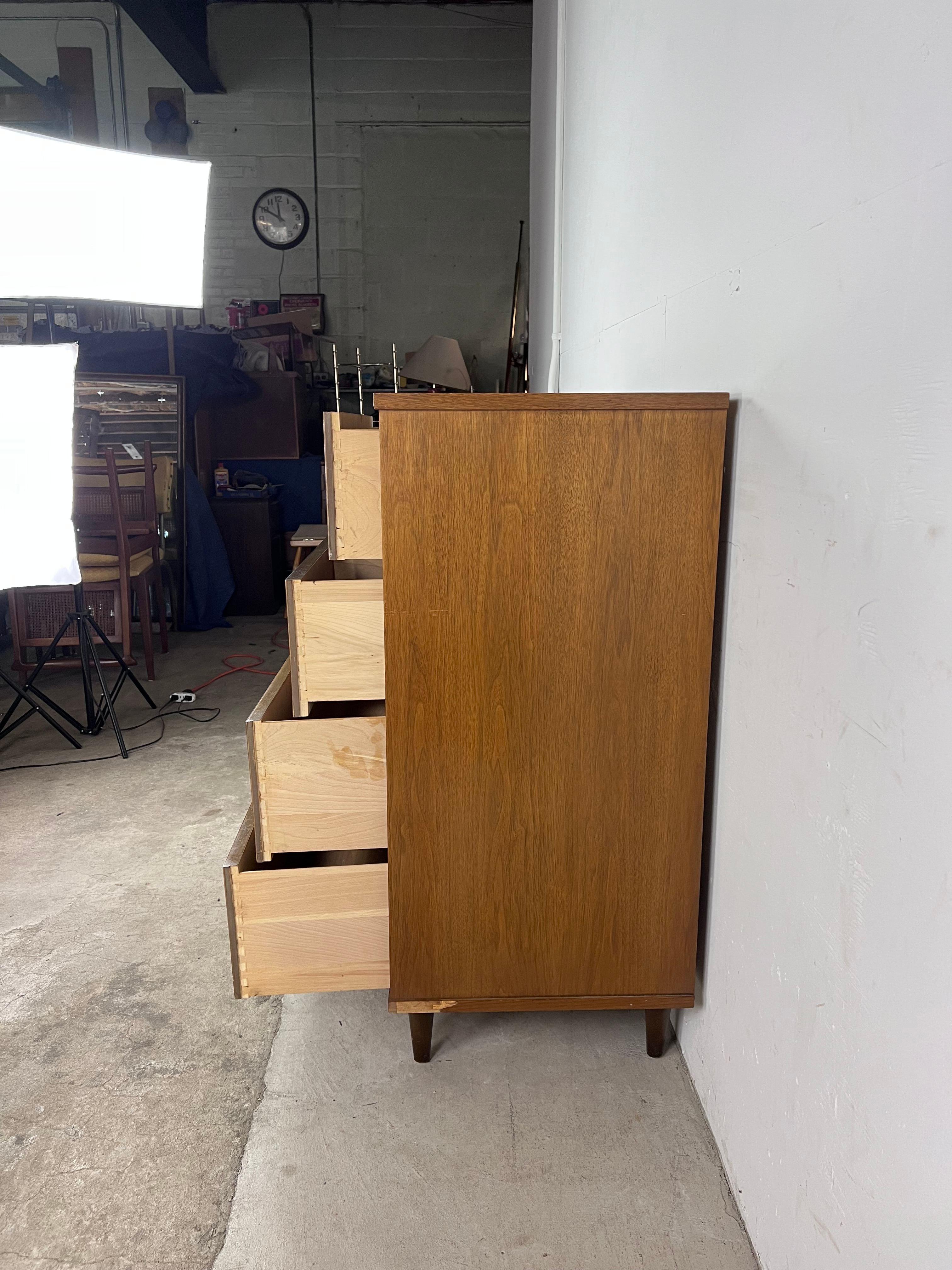 Mid-Century Modern Highboy Dresser by Krug Furniture In Good Condition In Freehold, NJ