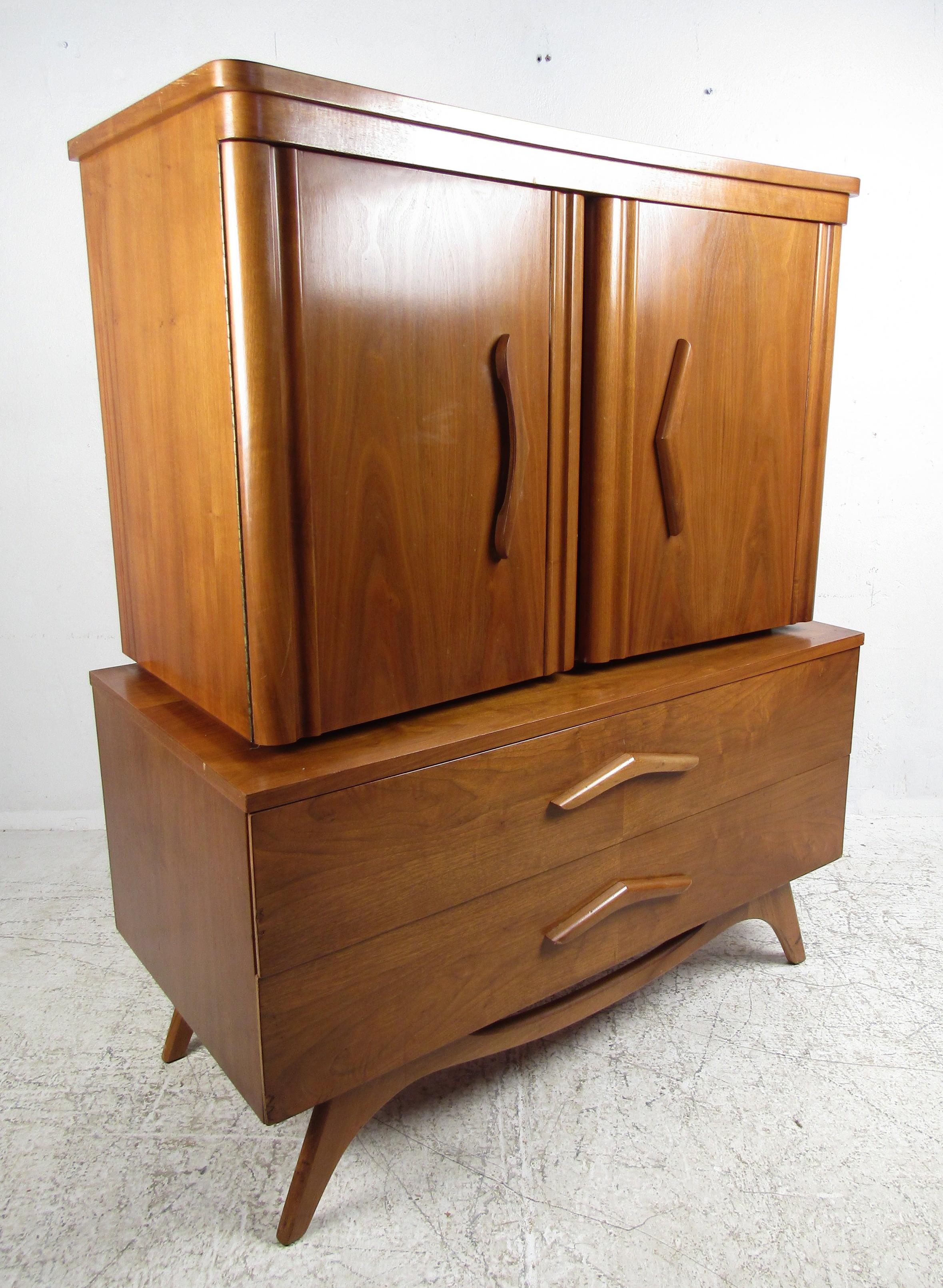Mid-Century Modern Highboy Dresser  4