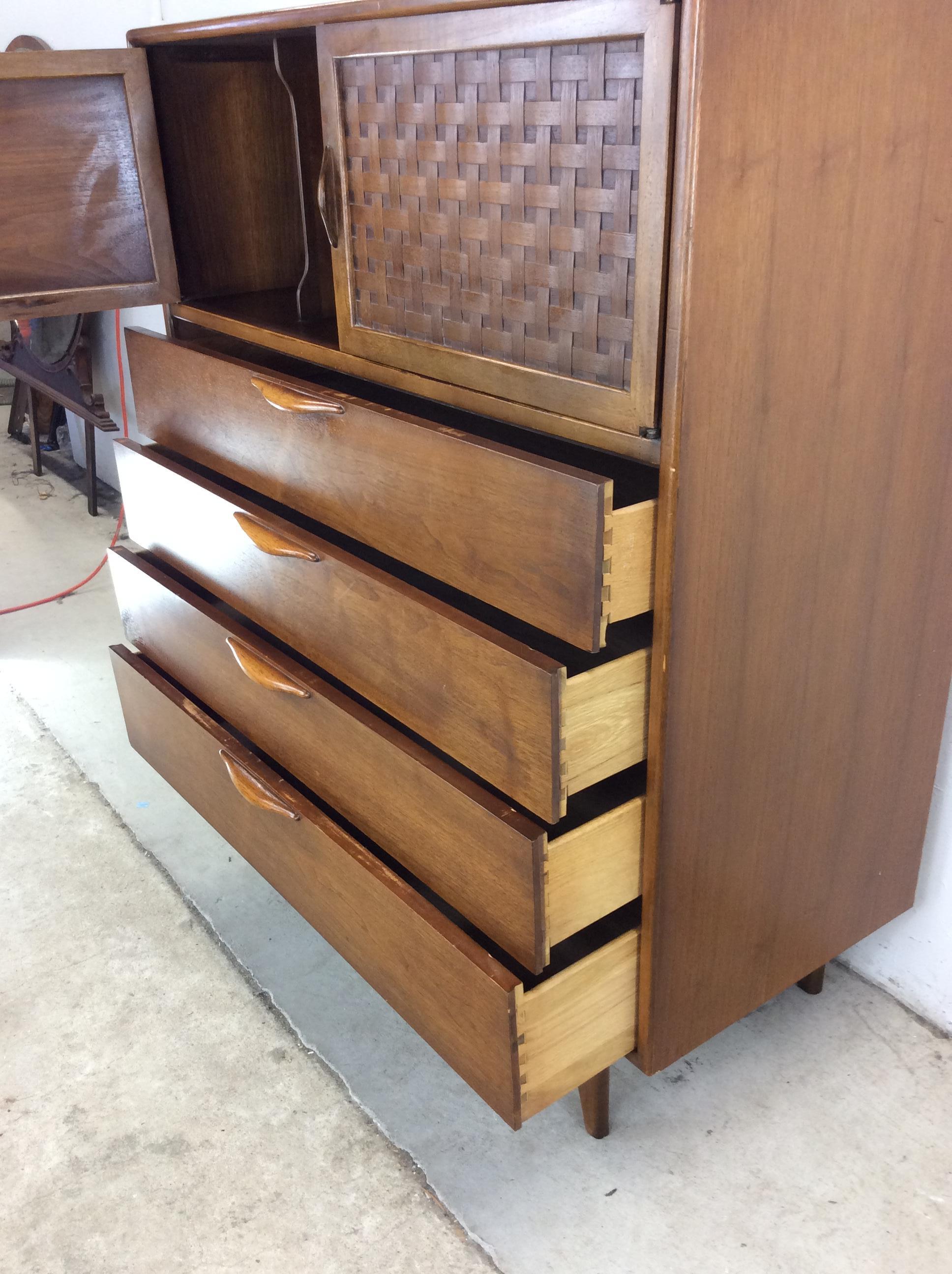 Comò Highboy della linea Perspective di Lane Furniture, in stile Mid Century Modern in vendita 4
