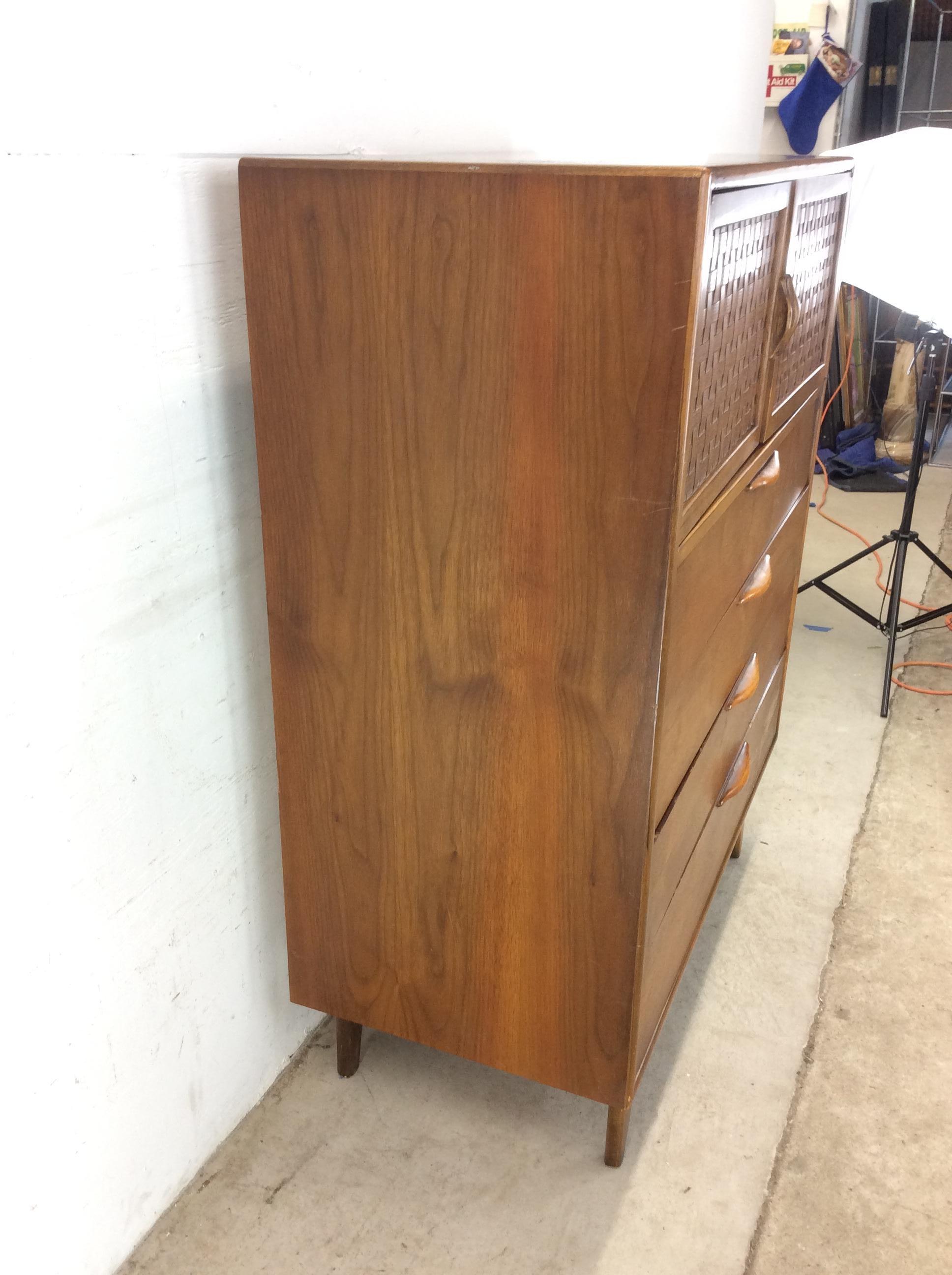 Comò Highboy della linea Perspective di Lane Furniture, in stile Mid Century Modern in vendita 6