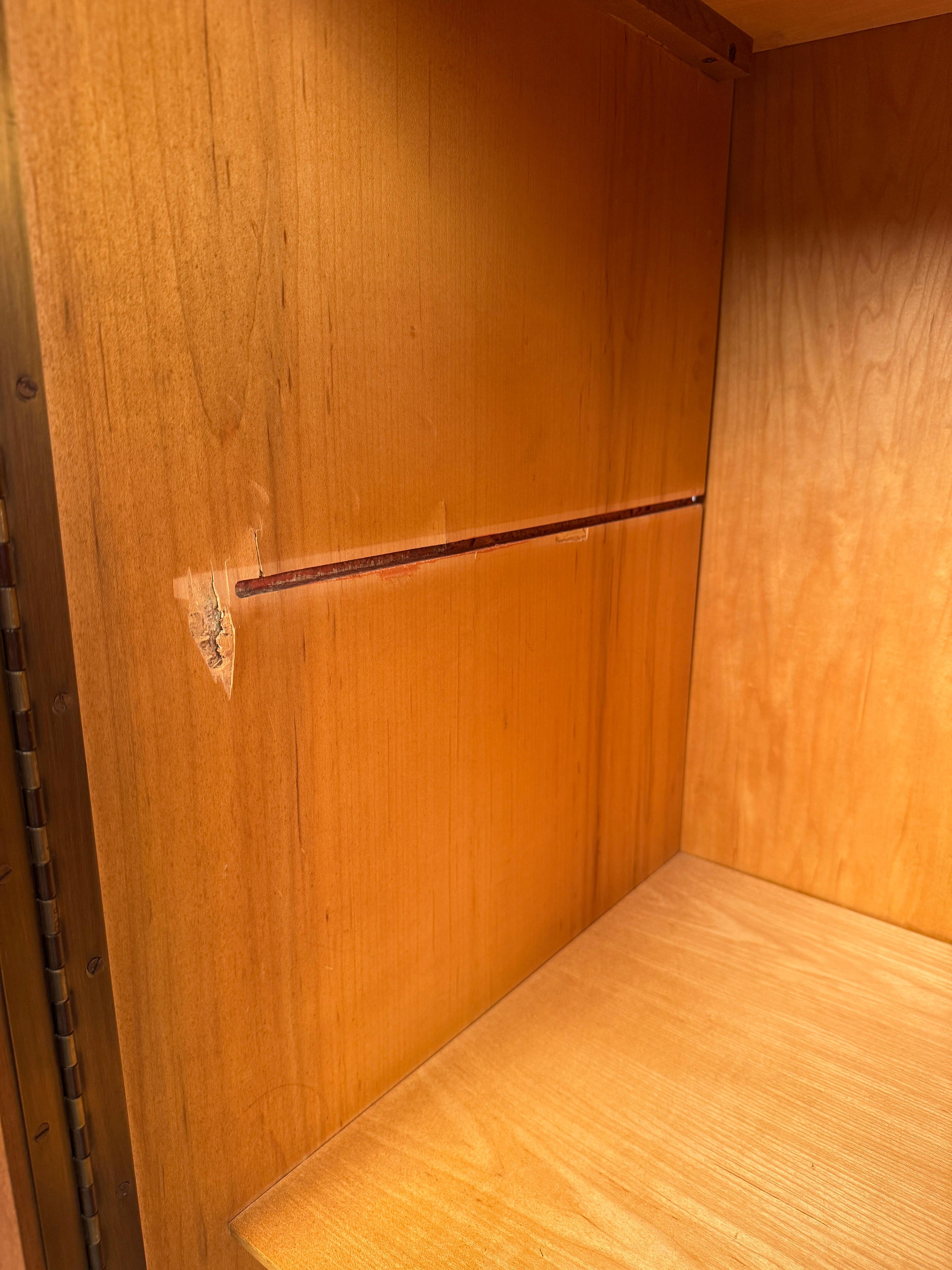 Comò Highboy in stile Mid-Century Modern, prodotto da Lane Furniture in vendita 7